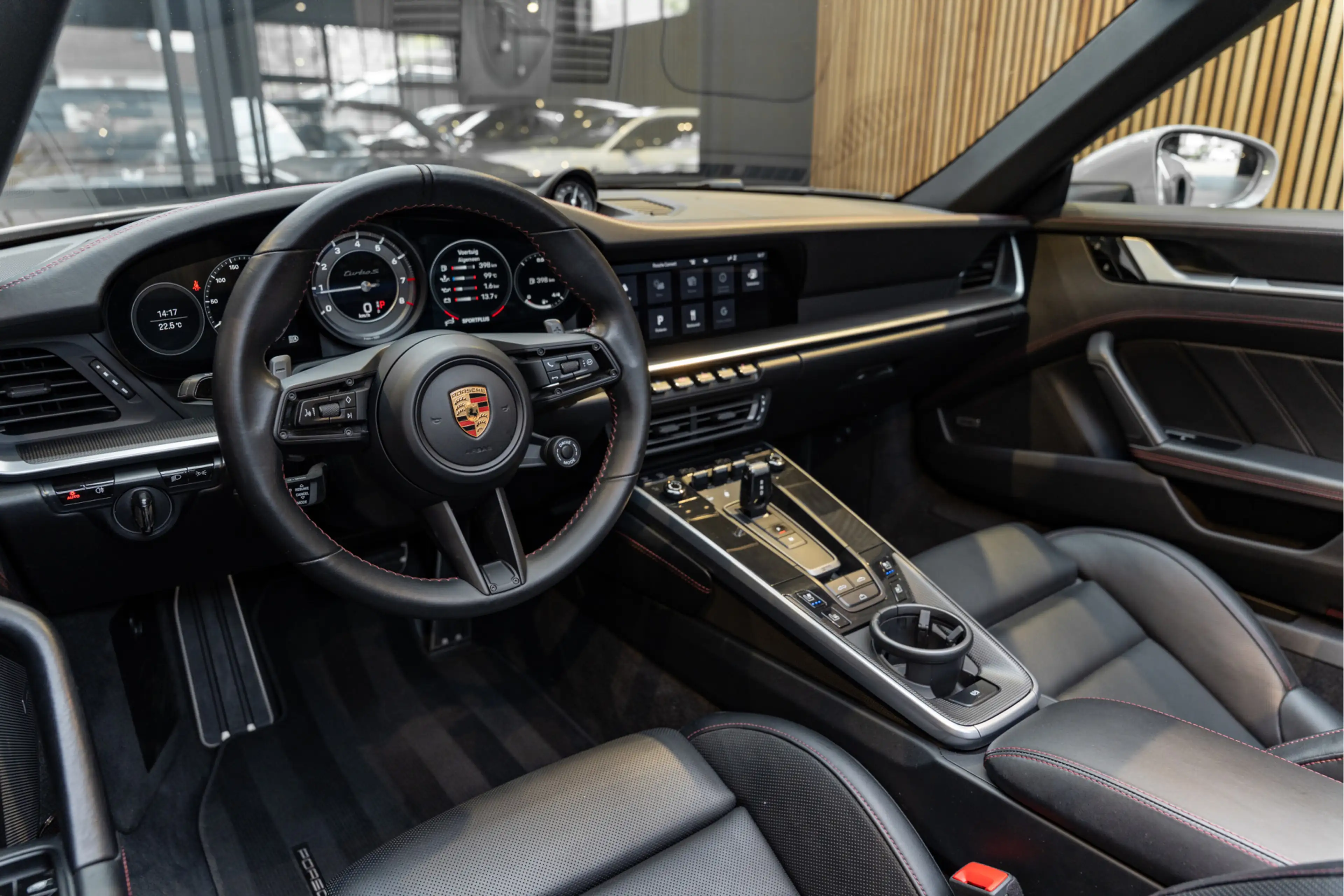 Porsche 992 992 Turbo S Cabriolet Lift 360 Camera Stoelventila — photo 6