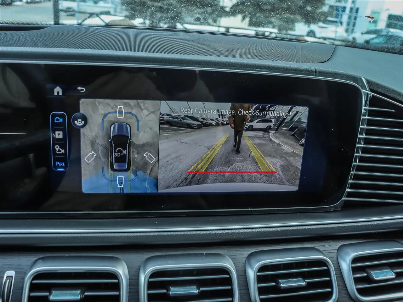 Mercedes-Benz GLE снимка Mercedes-Benz GLE
