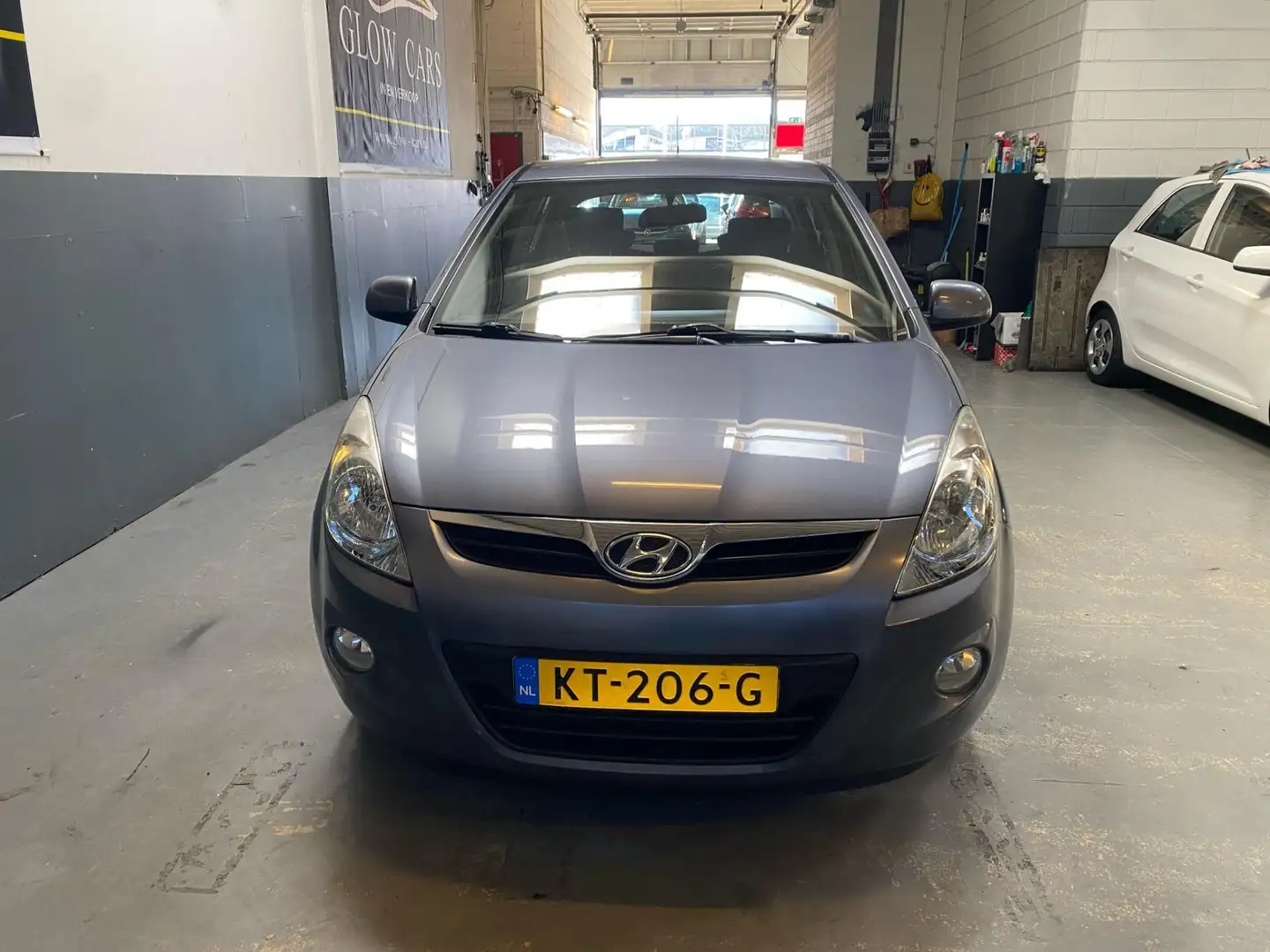 Hyundai i20 1.2i DynamicVersion |AIRCO|ISOFIX|EL.RAMEN| Grijs - 2