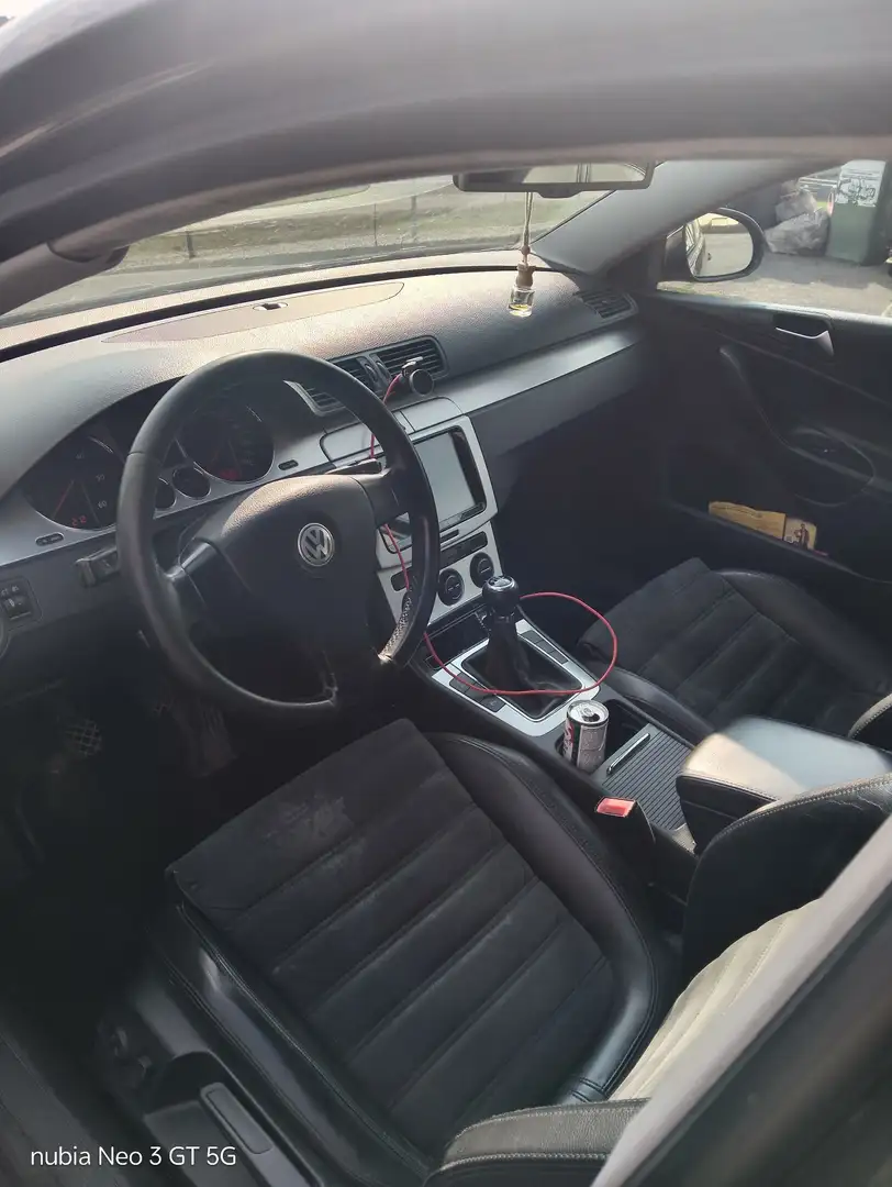 Volkswagen Passat Passat 1.9 Diesel Schwarz - 2