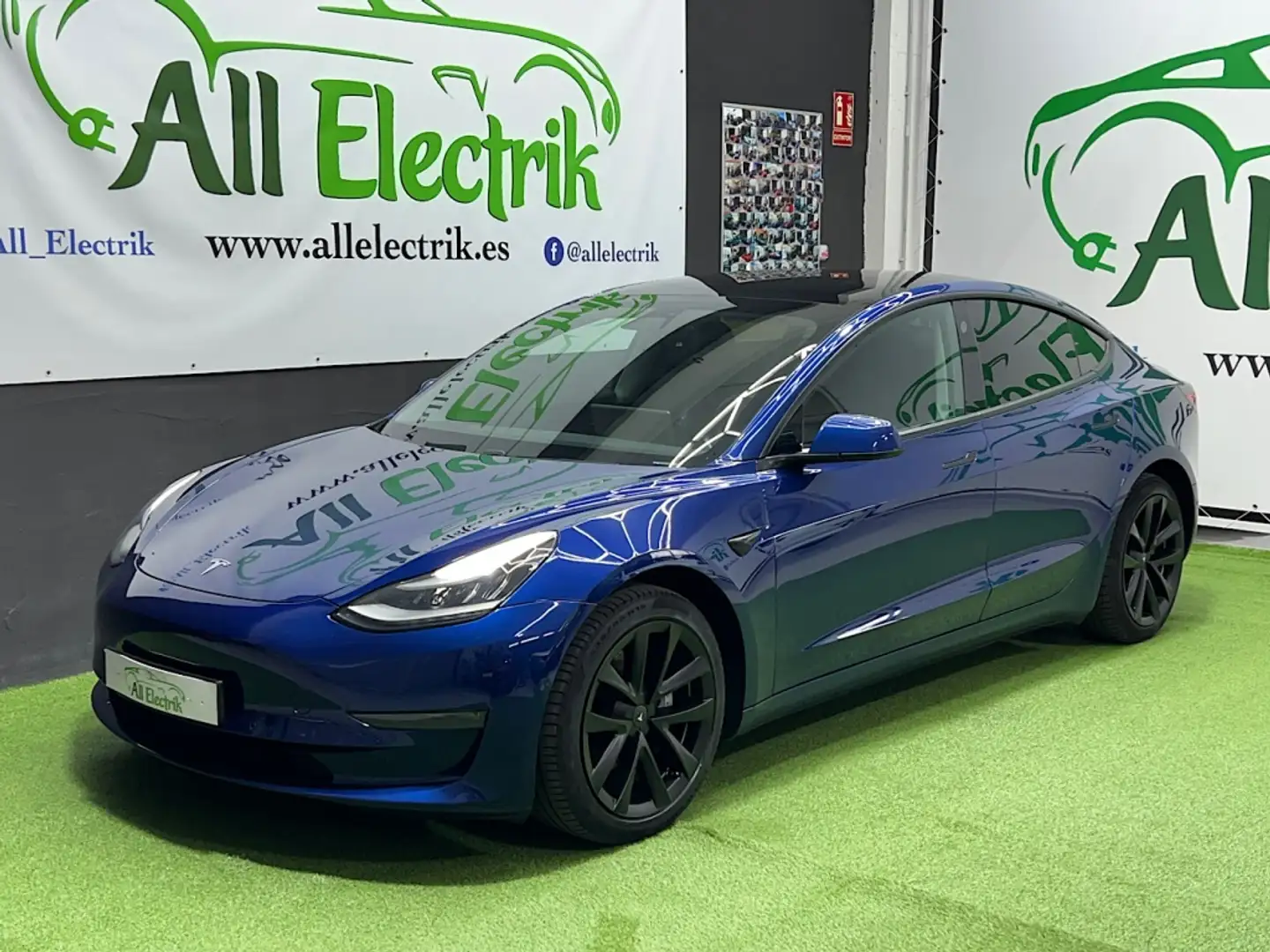 Tesla Model 3 Long-Range Dual Motor AWD Azul - 1