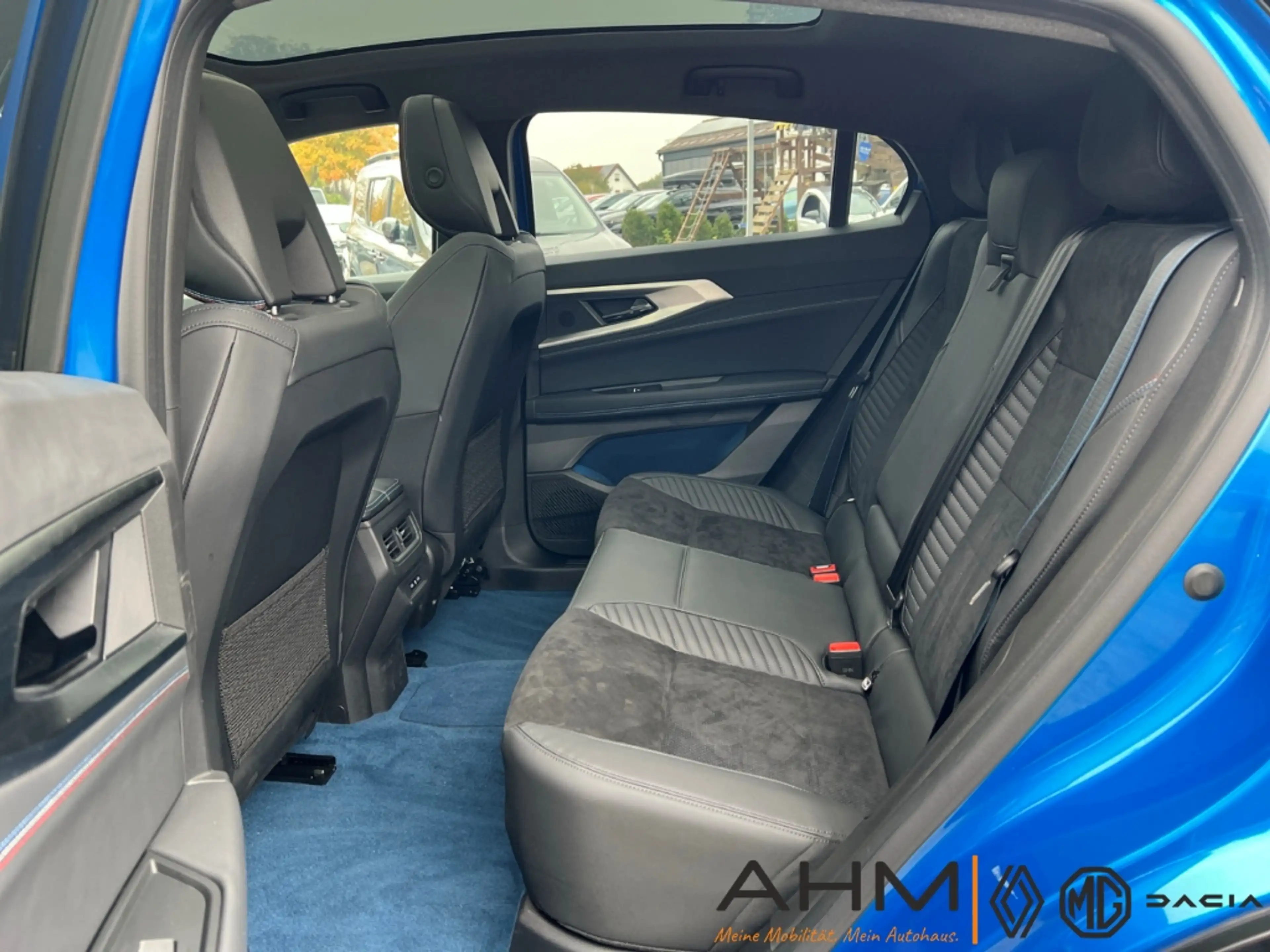 Renault Rafale 300 E-Tech Hyper Hybrid 4x4 Esprit Alpine — photo 12