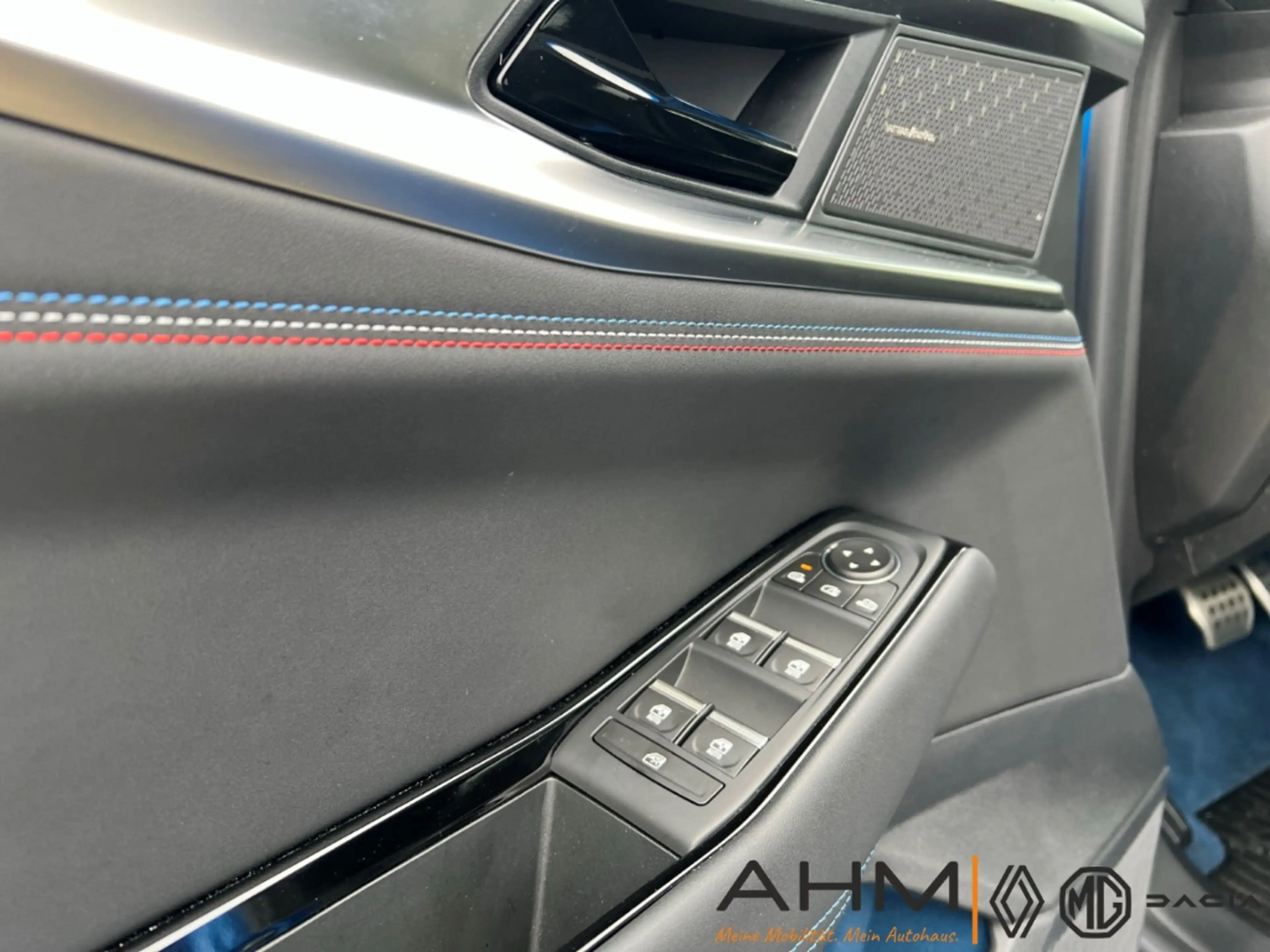 Renault Rafale 300 E-Tech Hyper Hybrid 4x4 Esprit Alpine — photo 19