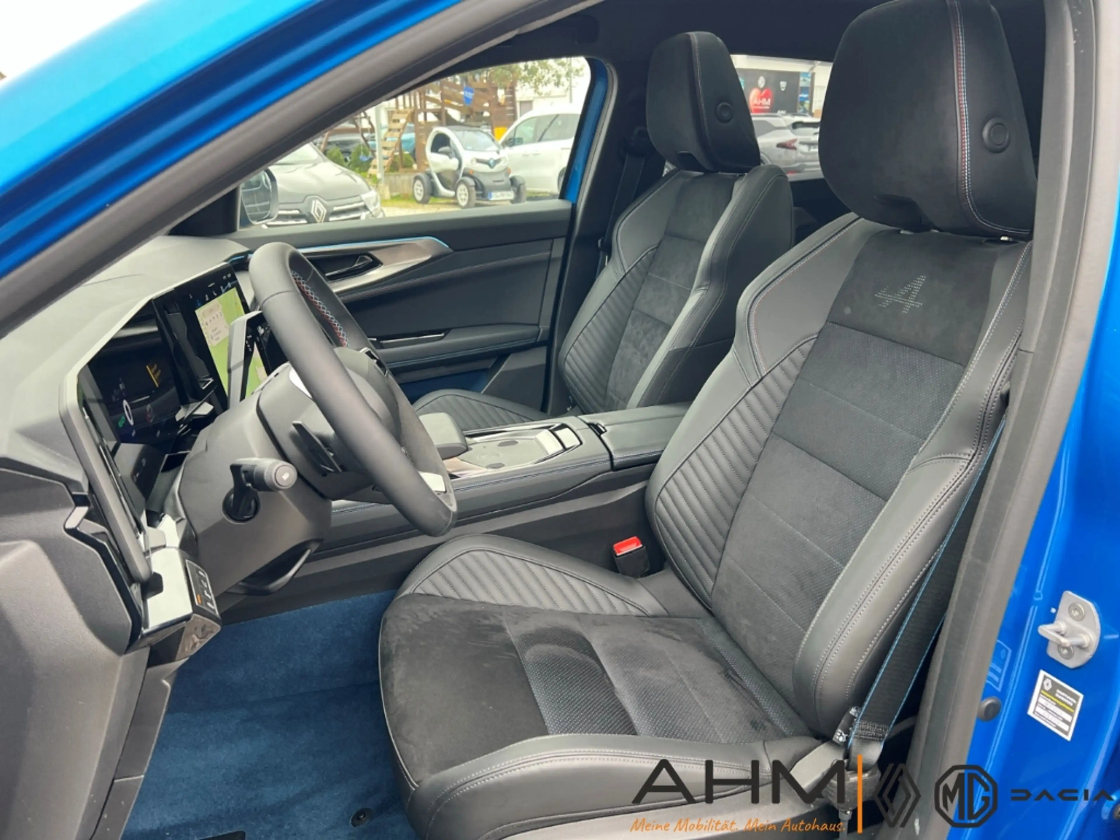 Renault Rafale 300 E-Tech Hyper Hybrid 4x4 Esprit Alpine — photo 11