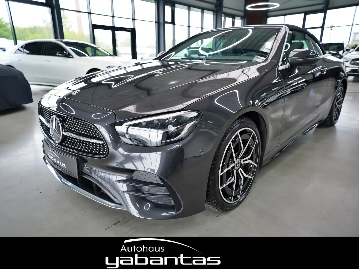 Mercedes-Benz E 200 AMG Kamera MBUX Airscarf LED Magic Vision Ambiente Schwarz - 1