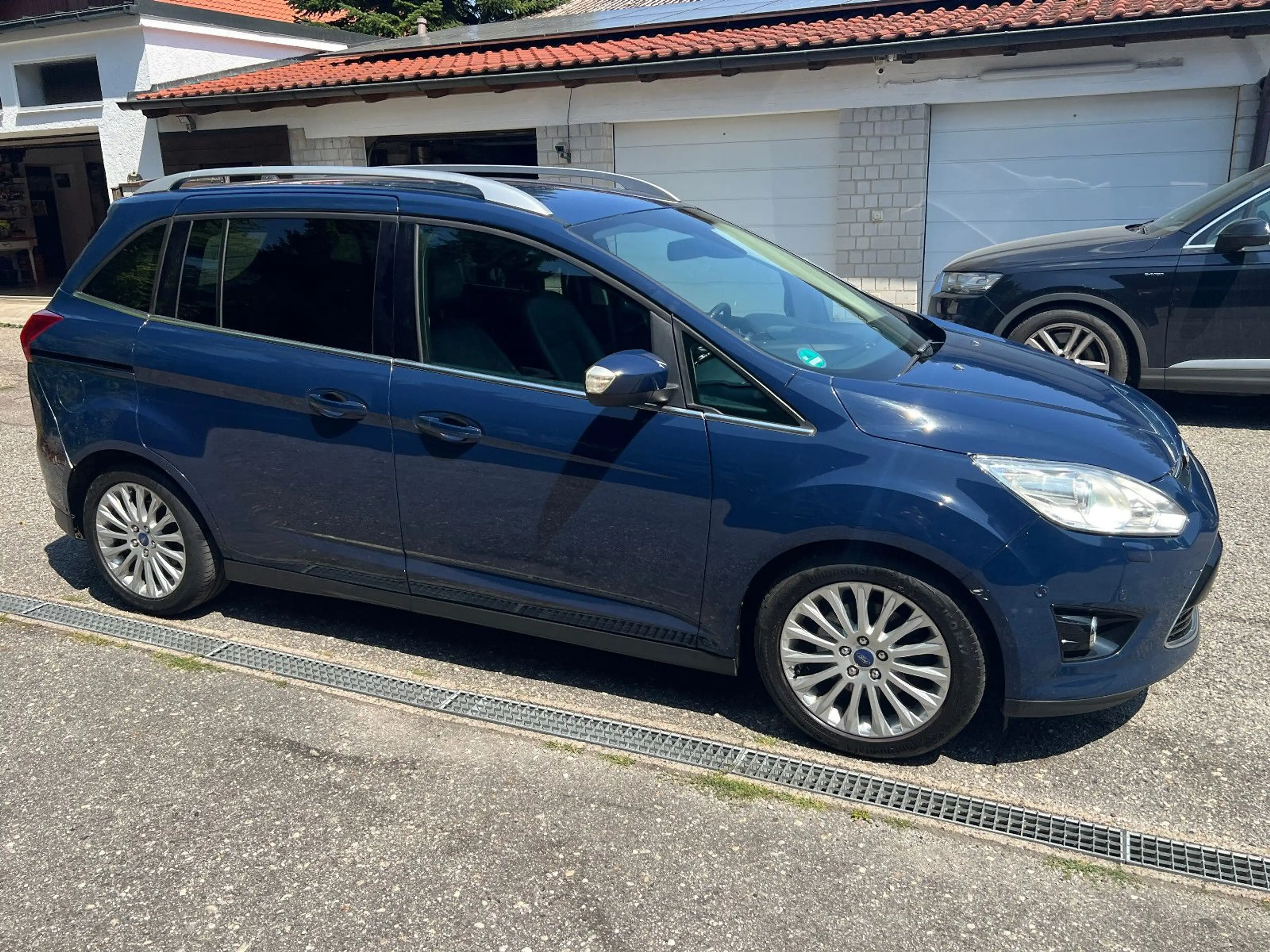 Ford Grand C-Max 2,0 TDCi Titanium S-Heft 7-Sitzer — photo 10
