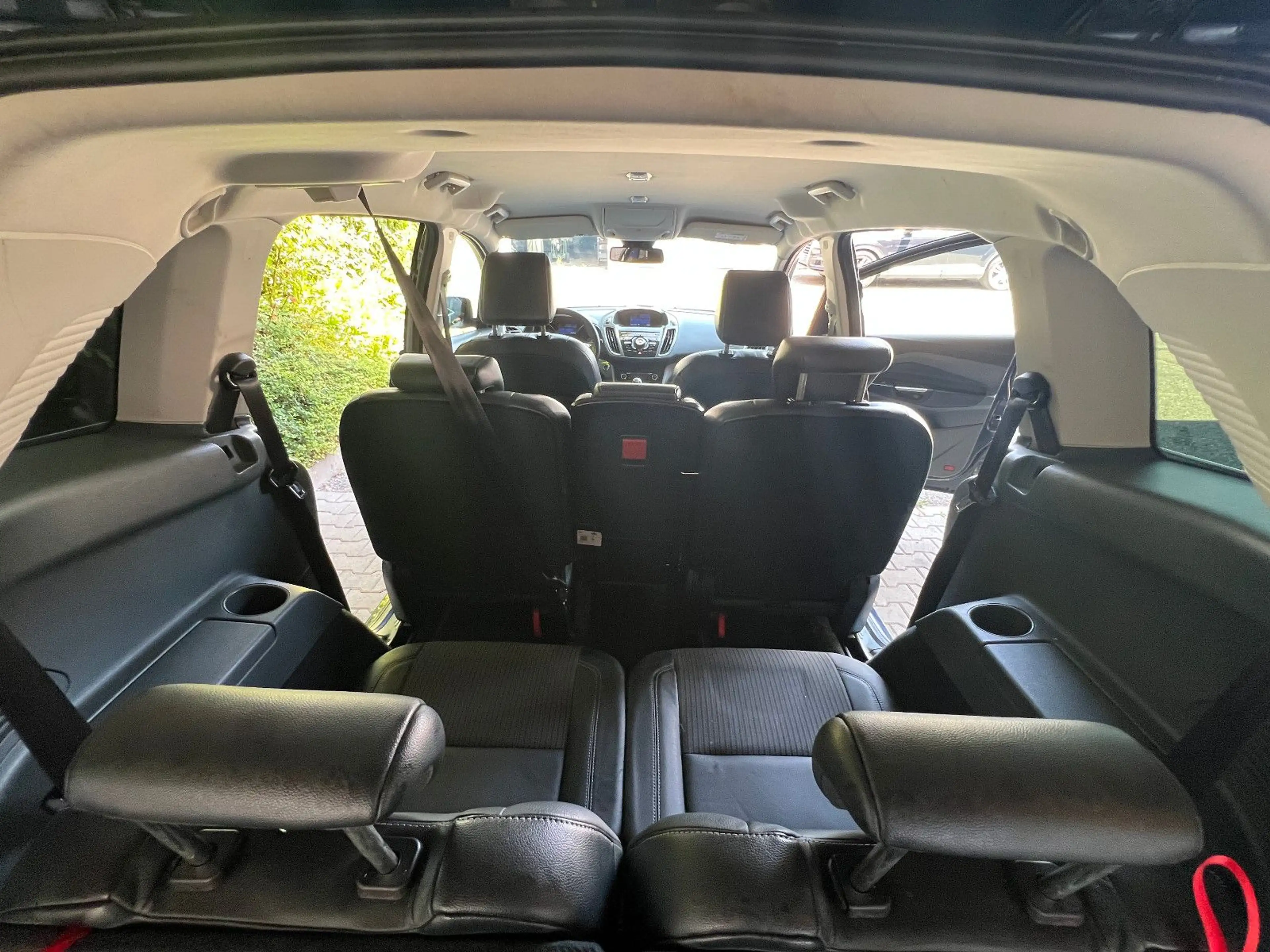 Ford Grand C-Max 2,0 TDCi Titanium S-Heft 7-Sitzer — photo 5