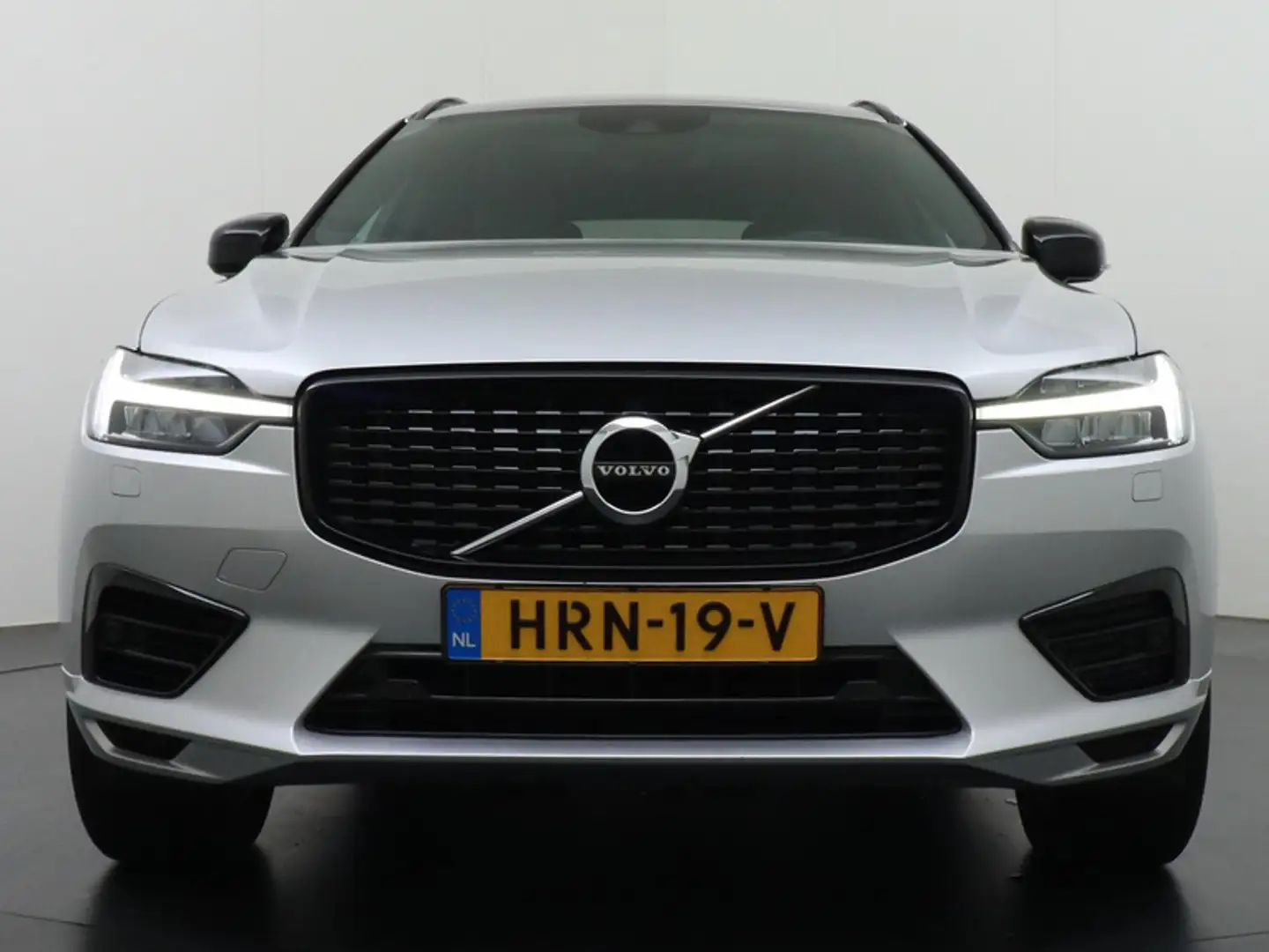 Volvo XC60 2.0 T6 Plug-in hybrid AWD R-Design Trekhaak/Panoda Gris - 2