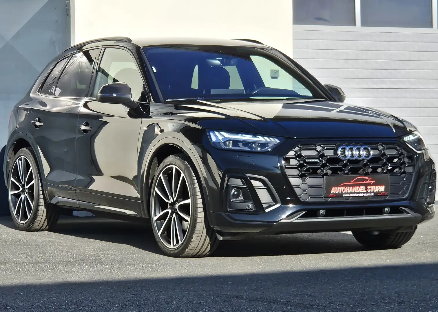 Audi Q5 40TDI quattroSline S-tr Luft*Black*Matrix*OLED*B&O Schwarz - 2