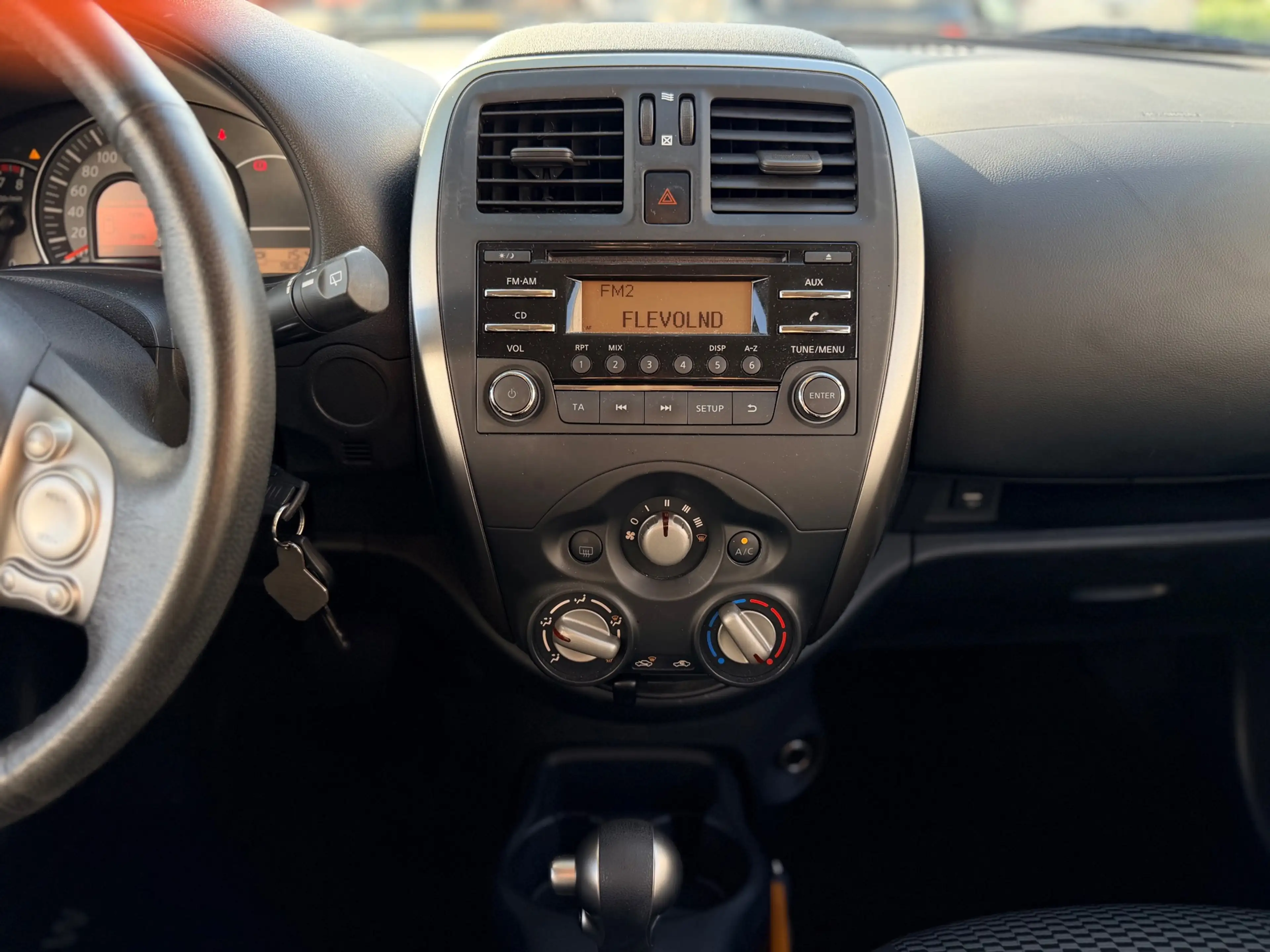 Nissan Micra 1.2 Acenta Bj:2015 Automaat Airco Cruise Control N — photo 9