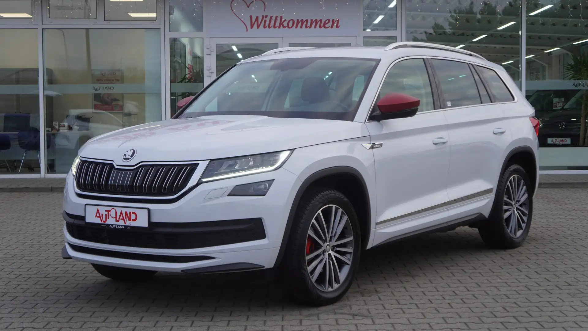 Skoda Kodiaq 1.5 TSI L&K LED ACC 360° AHK Standheizung Weiß - 2