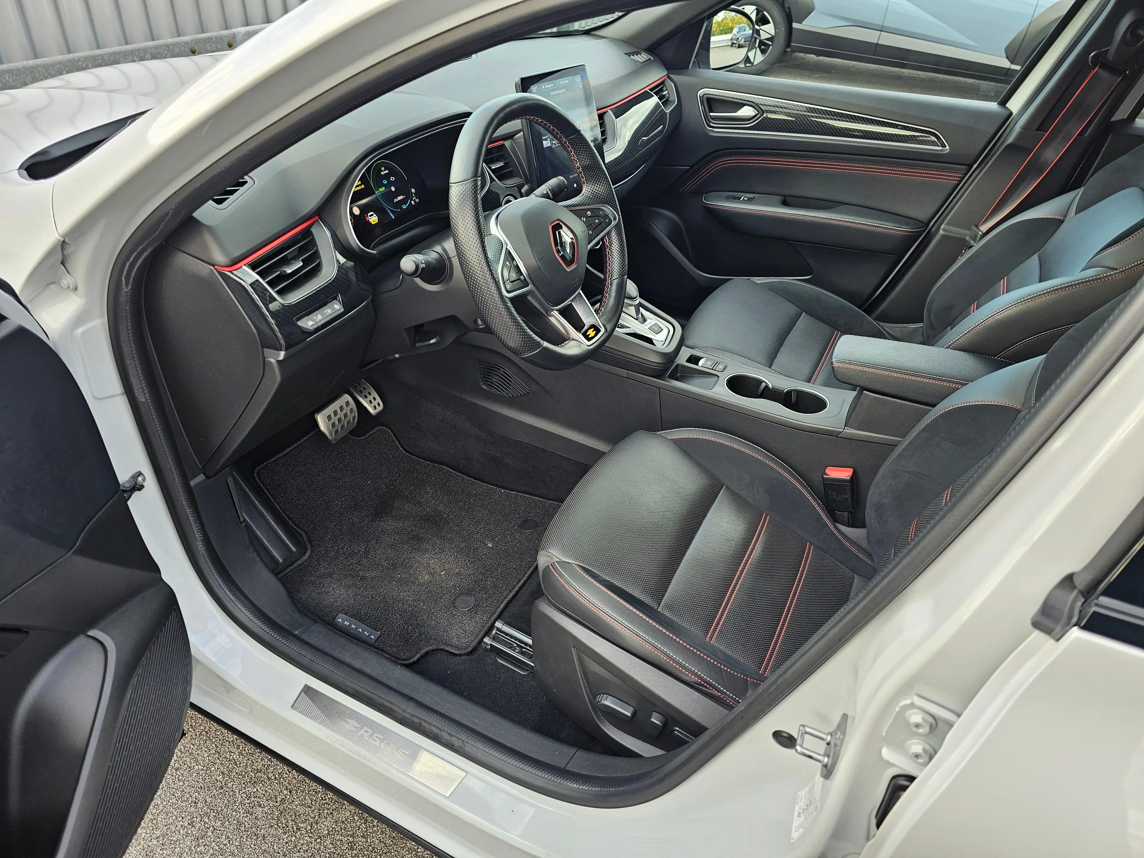 Renault Arkana 1.6 E-Tech Hybrid 145 R.S. Line Trekhaak | Adaptiv — photo 12