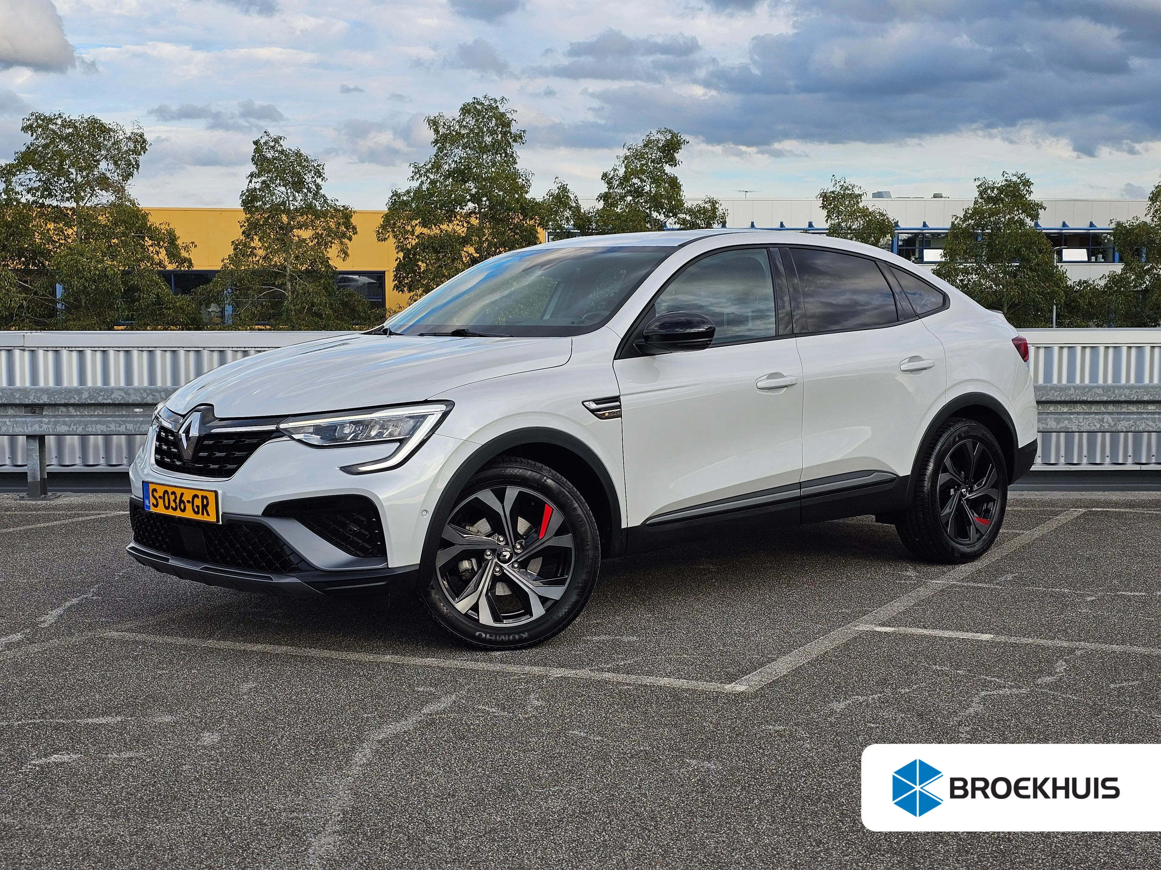 Renault Arkana 1.6 E-Tech Hybrid 145 R.S. Line Trekhaak | Adaptiv