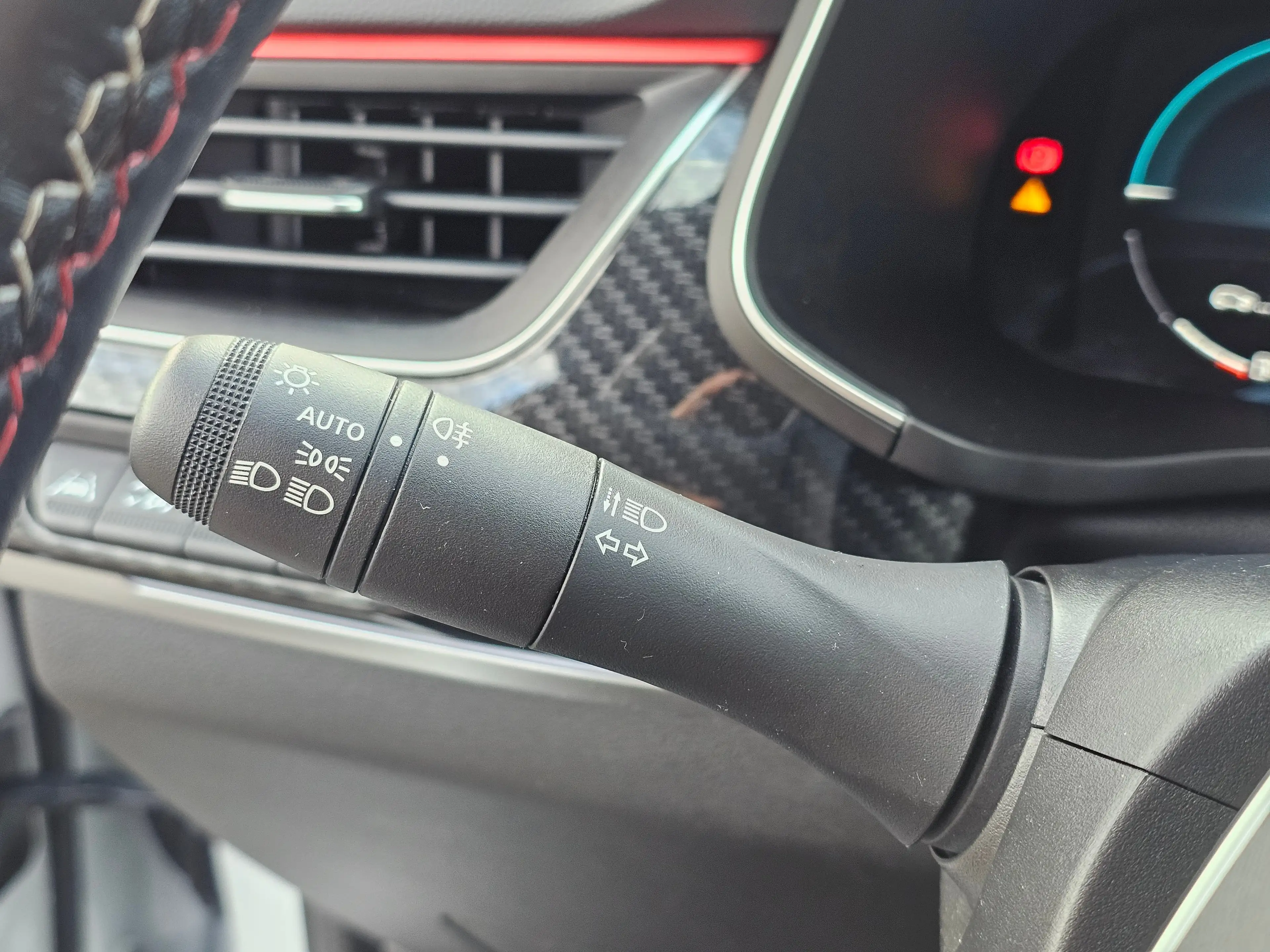 Renault Arkana 1.6 E-Tech Hybrid 145 R.S. Line Trekhaak | Adaptiv — photo 22