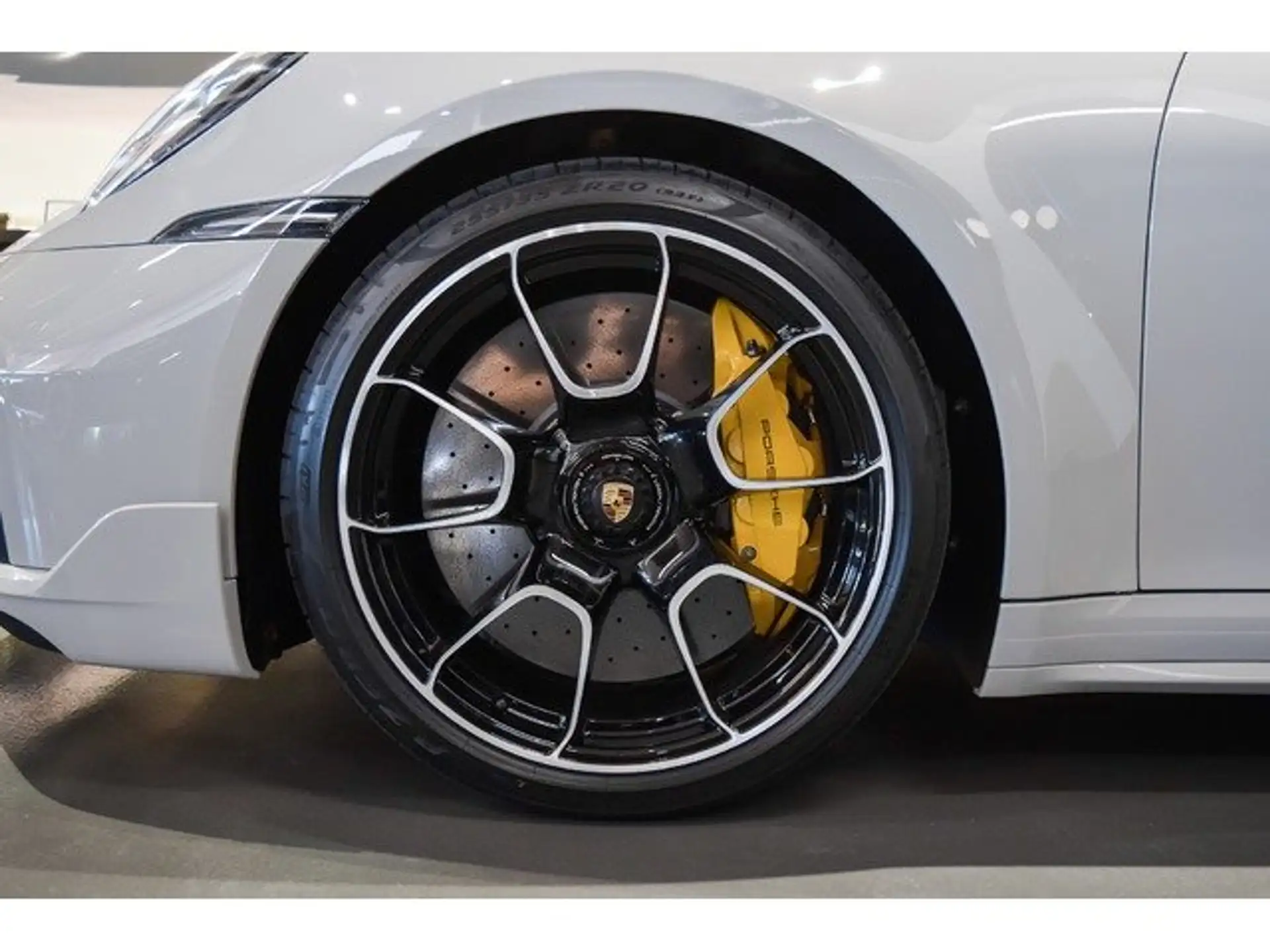 포르쉐 911 Turbo S Cabriolet 2024 화이트 사진 5