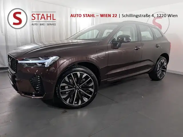 Volvo XC60 T6 Plus Dark Aut. 4LIFE | Auto Stahl Wien 22