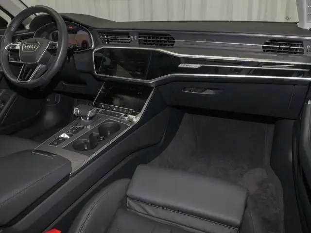 Audi A6 view 5