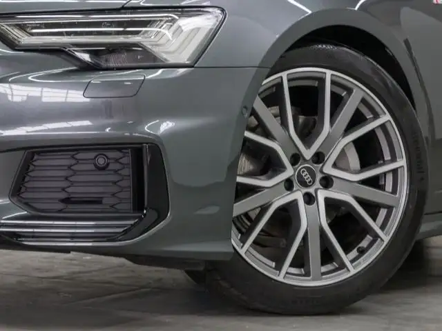 Audi A6 view 6