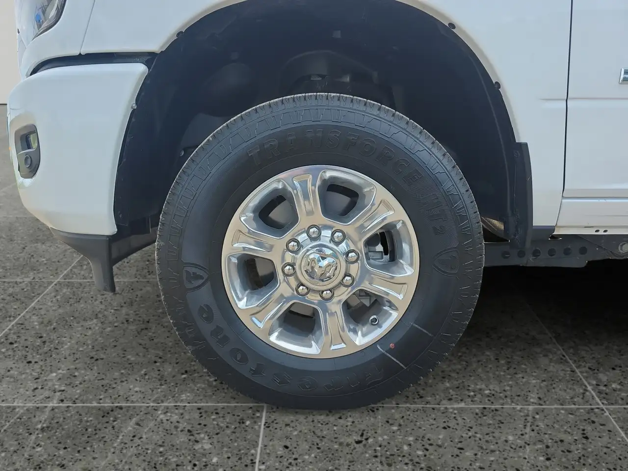 RAM 2500 снимка RAM 2500