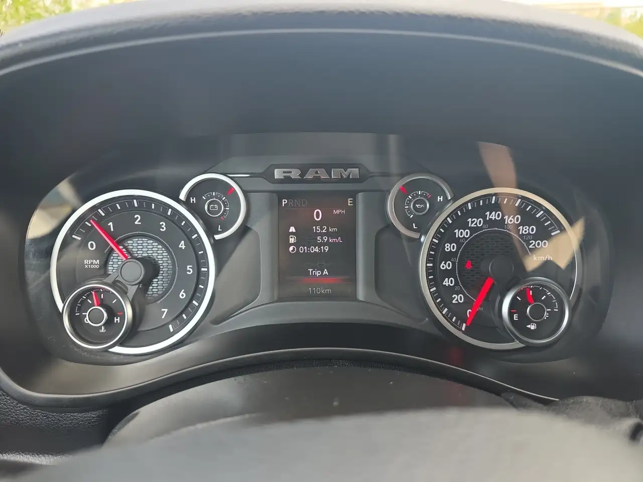 RAM 2500 снимка RAM 2500