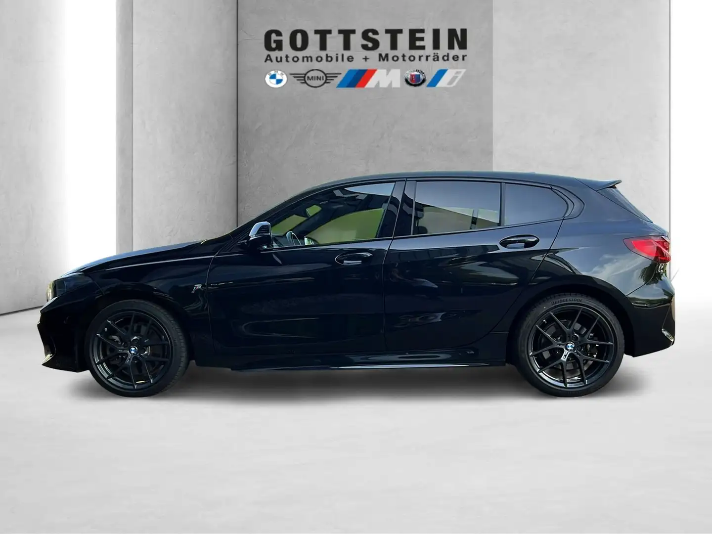 BMW 120 i Aut. M Sport Schwarz - 1