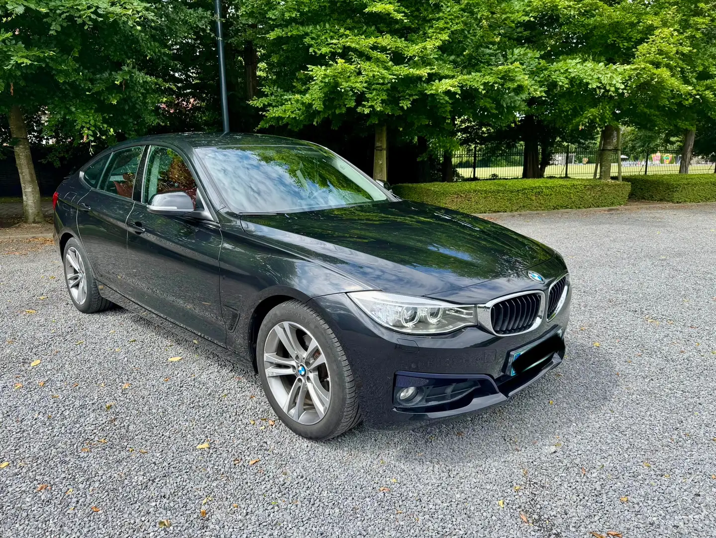 BMW 320 GT dAS 184pk Sportline LED Camera Euro6b Zwart - 2