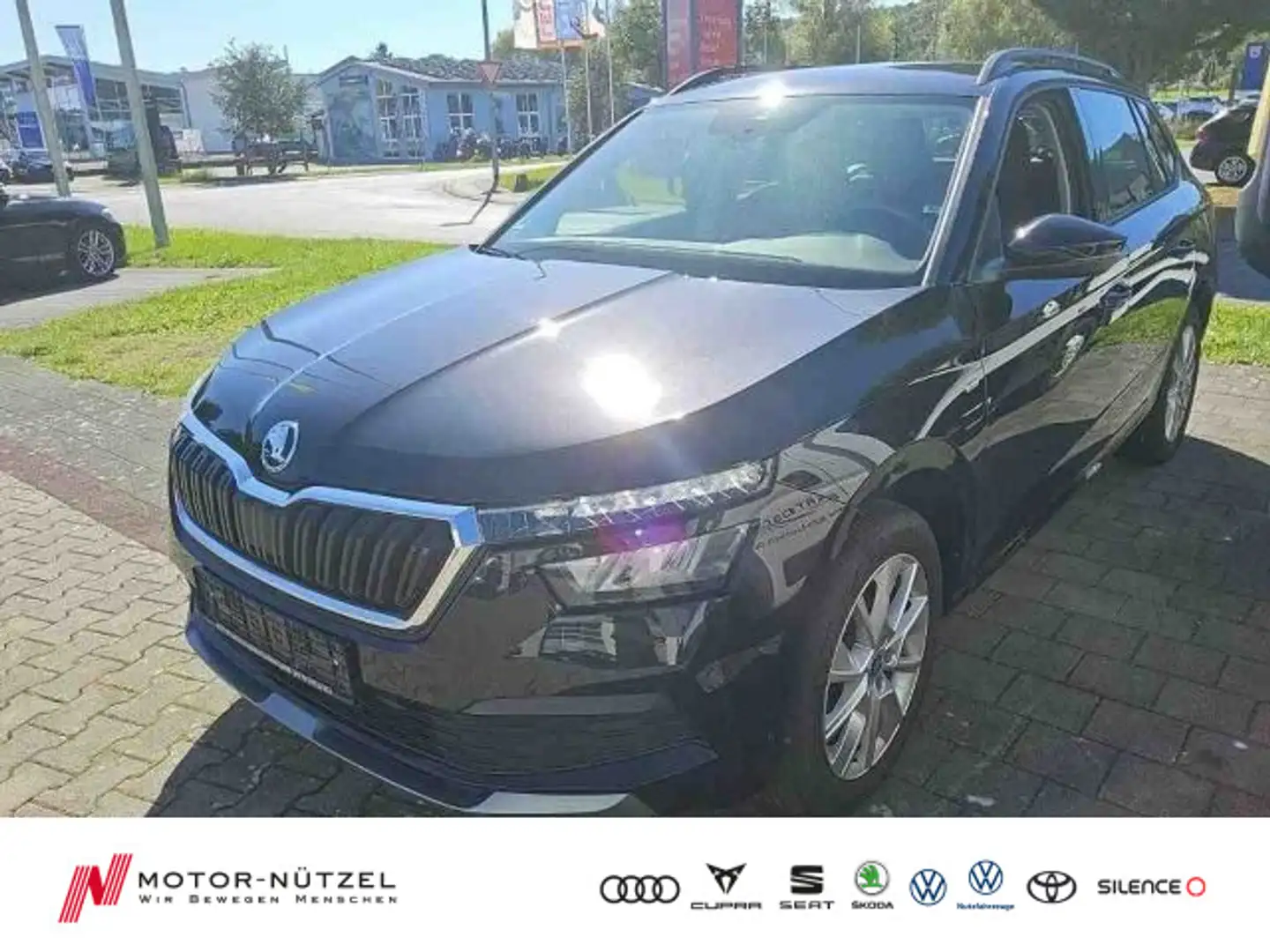 Skoda Kamiq 1.5 TSI DSG TOUR 5JG+LED+APP+BT+GRA+SHZ+AH Schwarz - 1
