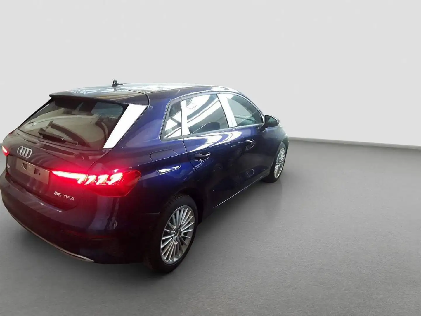 Audi A3 35 TFSI advanced*NAVI-PLUS*MATRIX*V Blau - 2