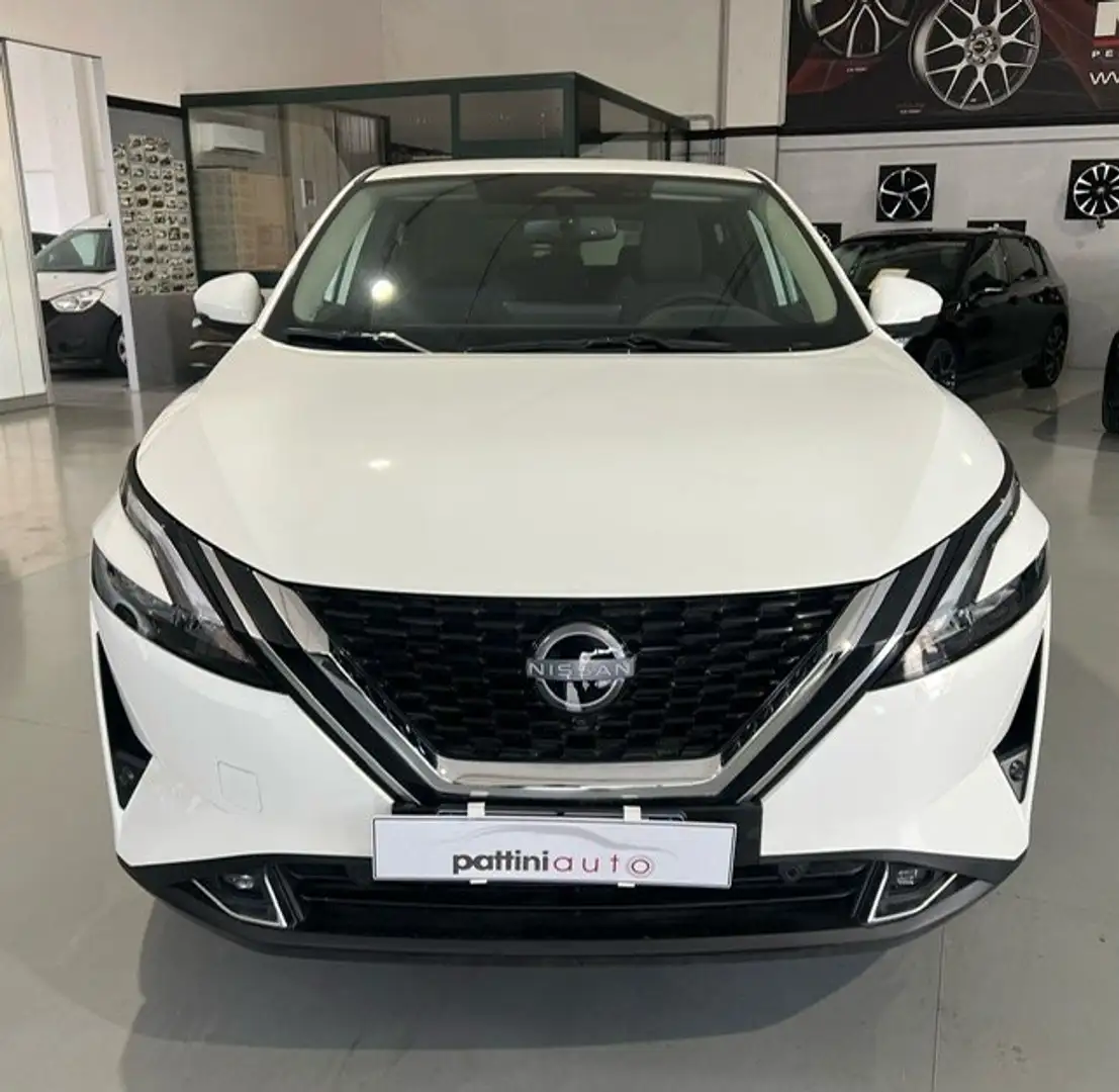 Nissan Qashqai 1.3 mhev N-Connecta 2wd 140cv Blanc - 2