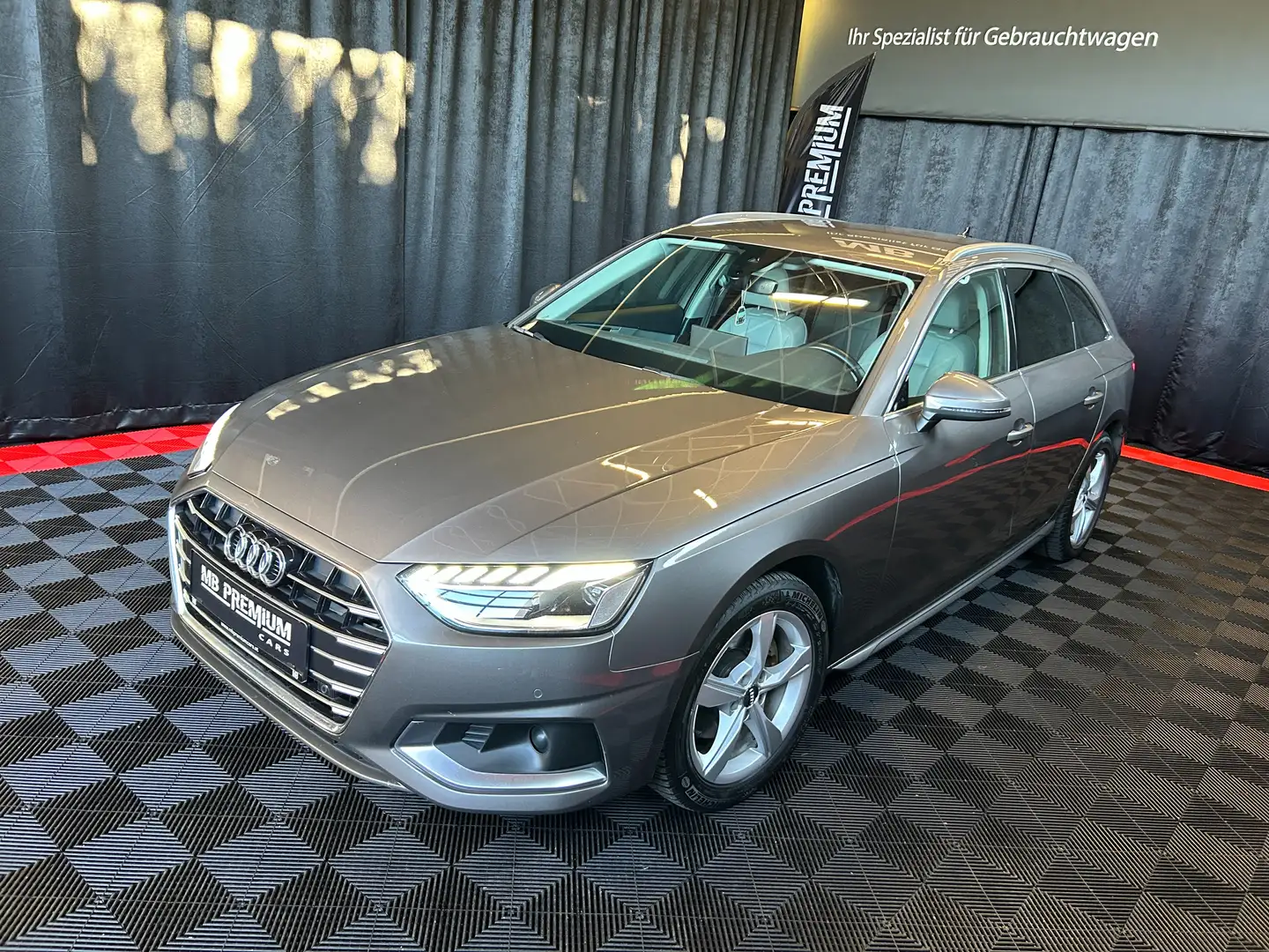 Audi A4 30 TDI advanced *LED*VIRTUAL*LEDER* Grijs - 2