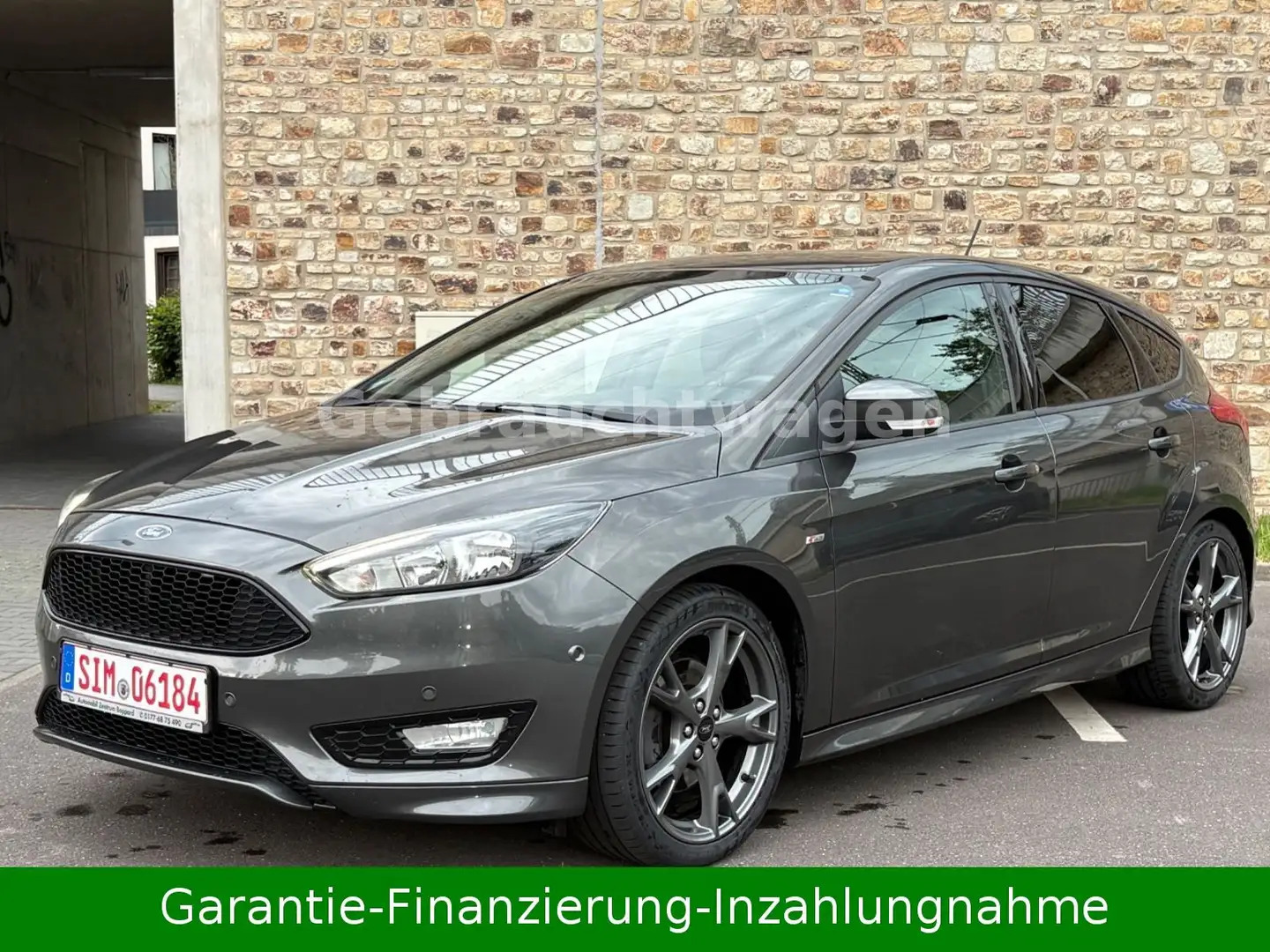 Ford Focus Lim. ST-Line Garantie/Finanzierung Tüv Neu Gris - 1