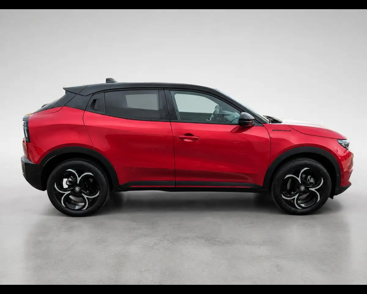 Alfa Romeo Junior 2024