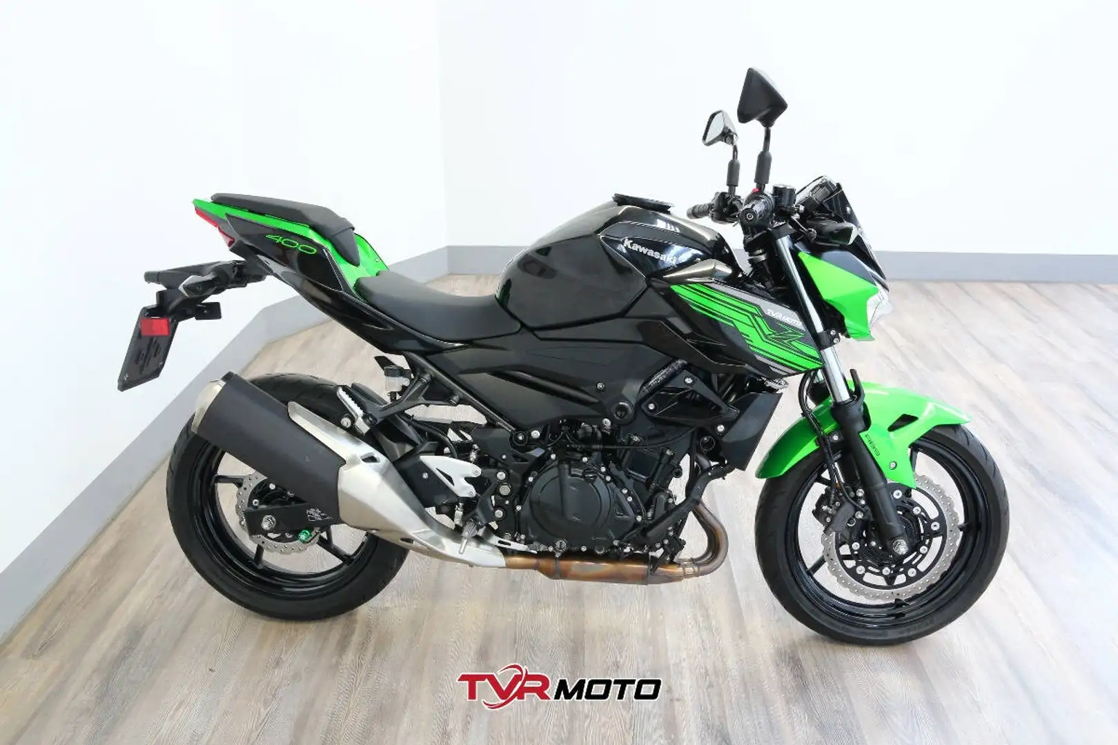Kawasaki Z 400 400 my21 Белый - 2