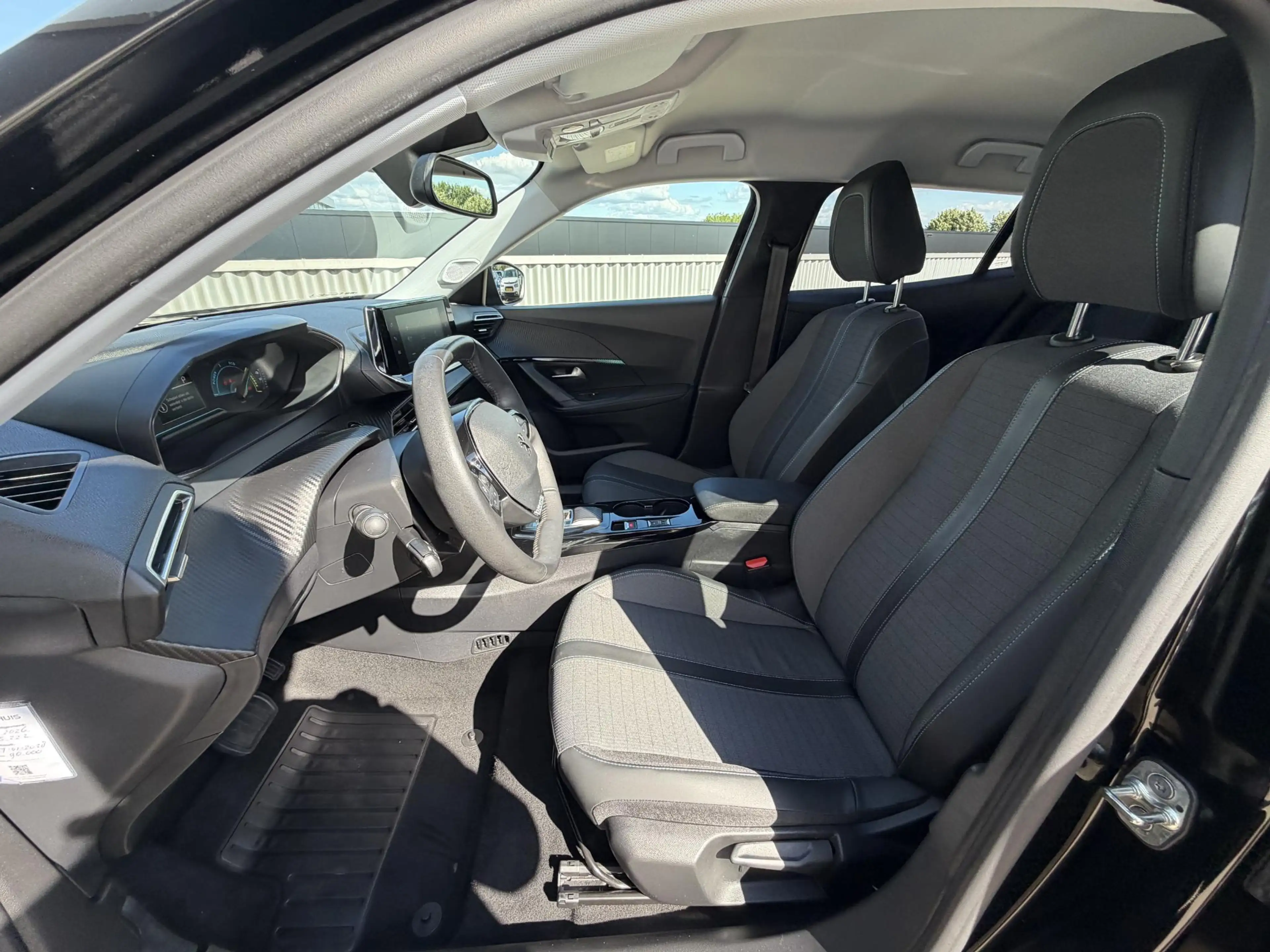 Peugeot e-2008 EV Allure 50 kWh | Cruise Control | Achteruitrijca — photo 10