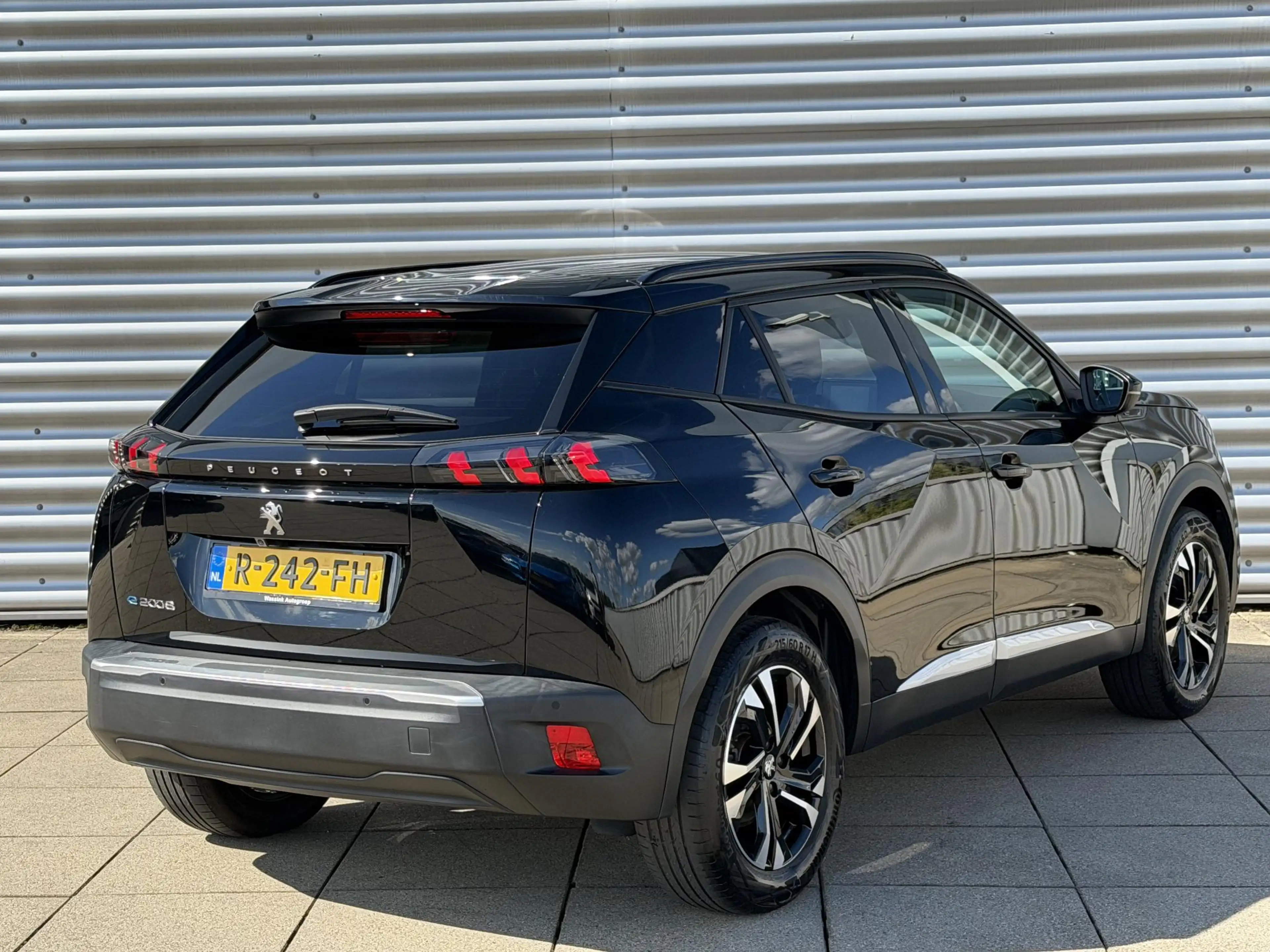 Peugeot e-2008 EV Allure 50 kWh | Cruise Control | Achteruitrijca — photo 5