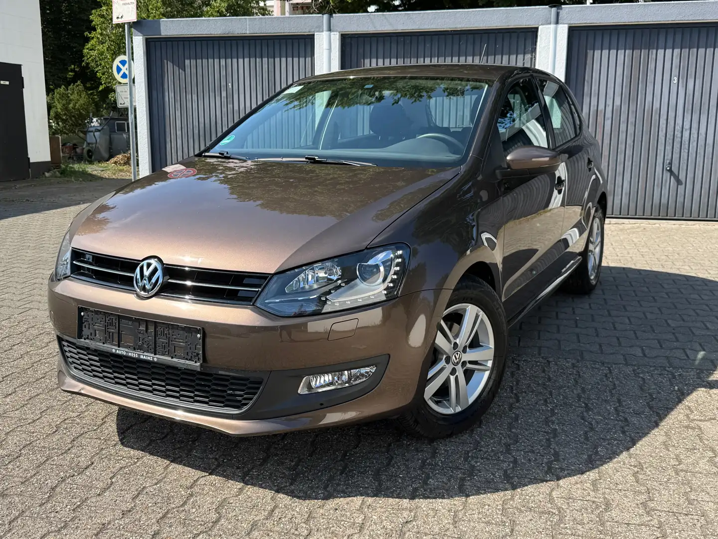 Volkswagen Polo 1.2 TSI (Blue Motion Technology) DSG Comfortline Brun - 1