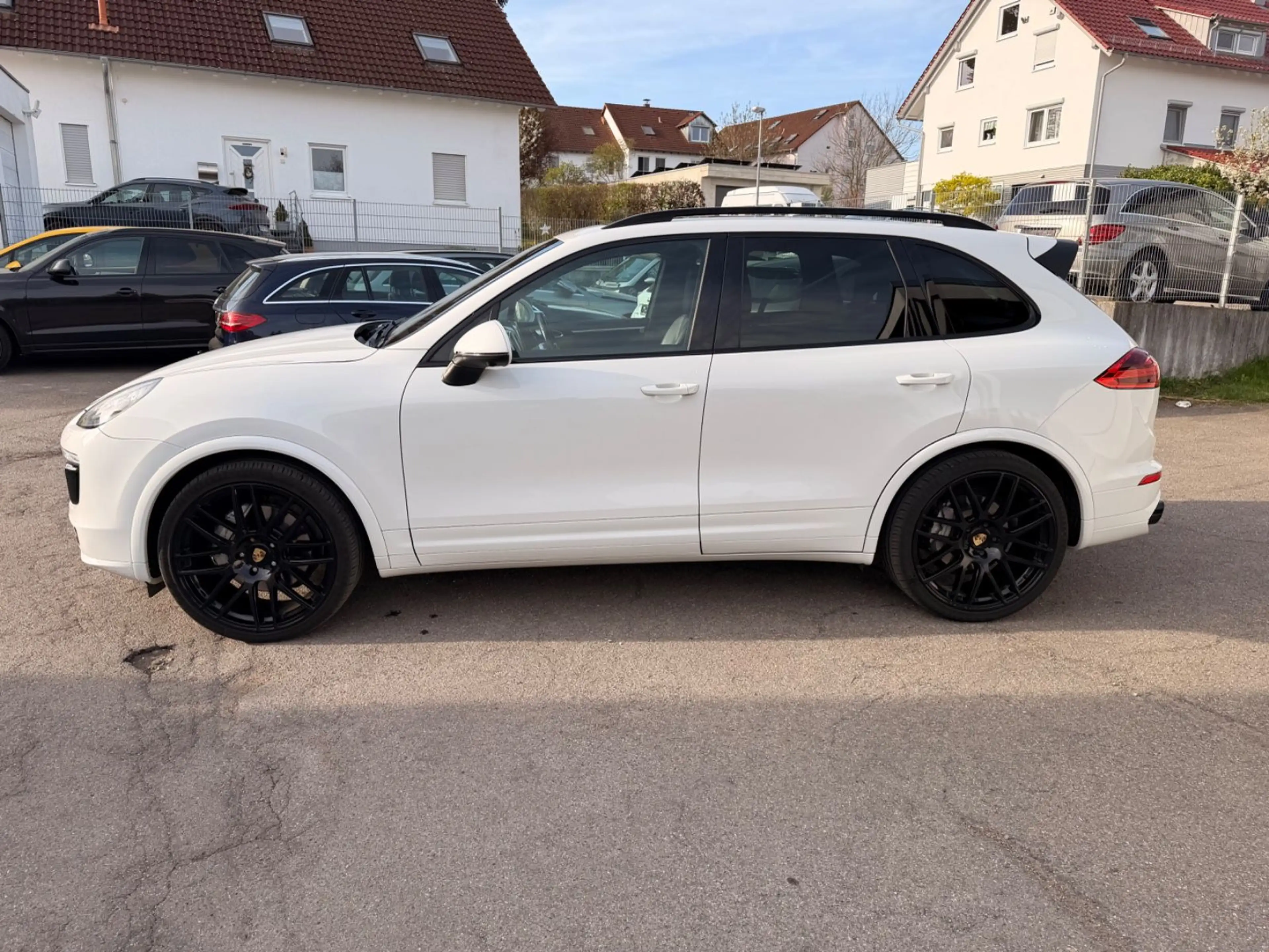 Porsche Cayenne S Diesel Black Leder Pano Soft-Close — photo 12