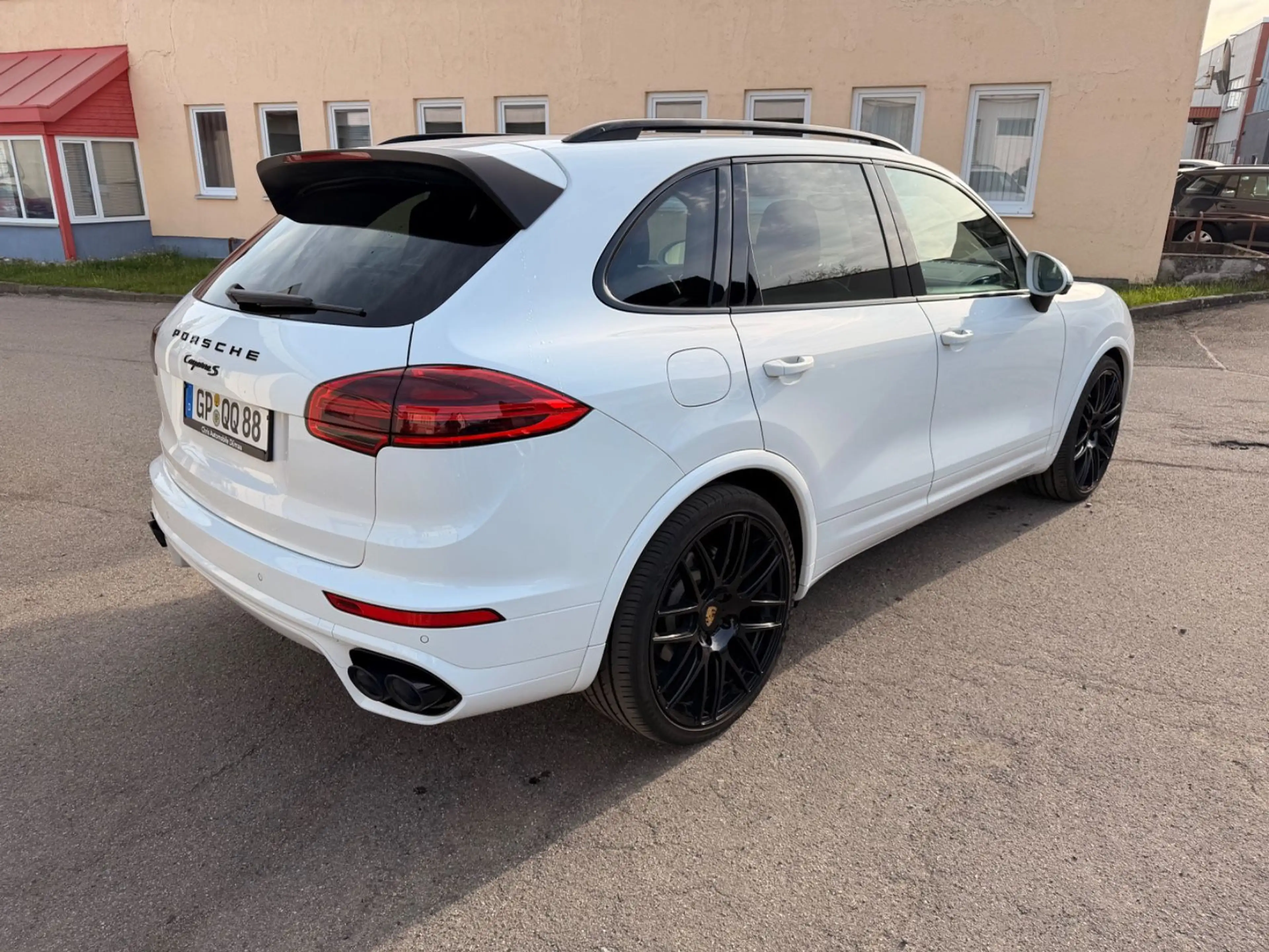 Porsche Cayenne S Diesel Black Leder Pano Soft-Close — photo 6