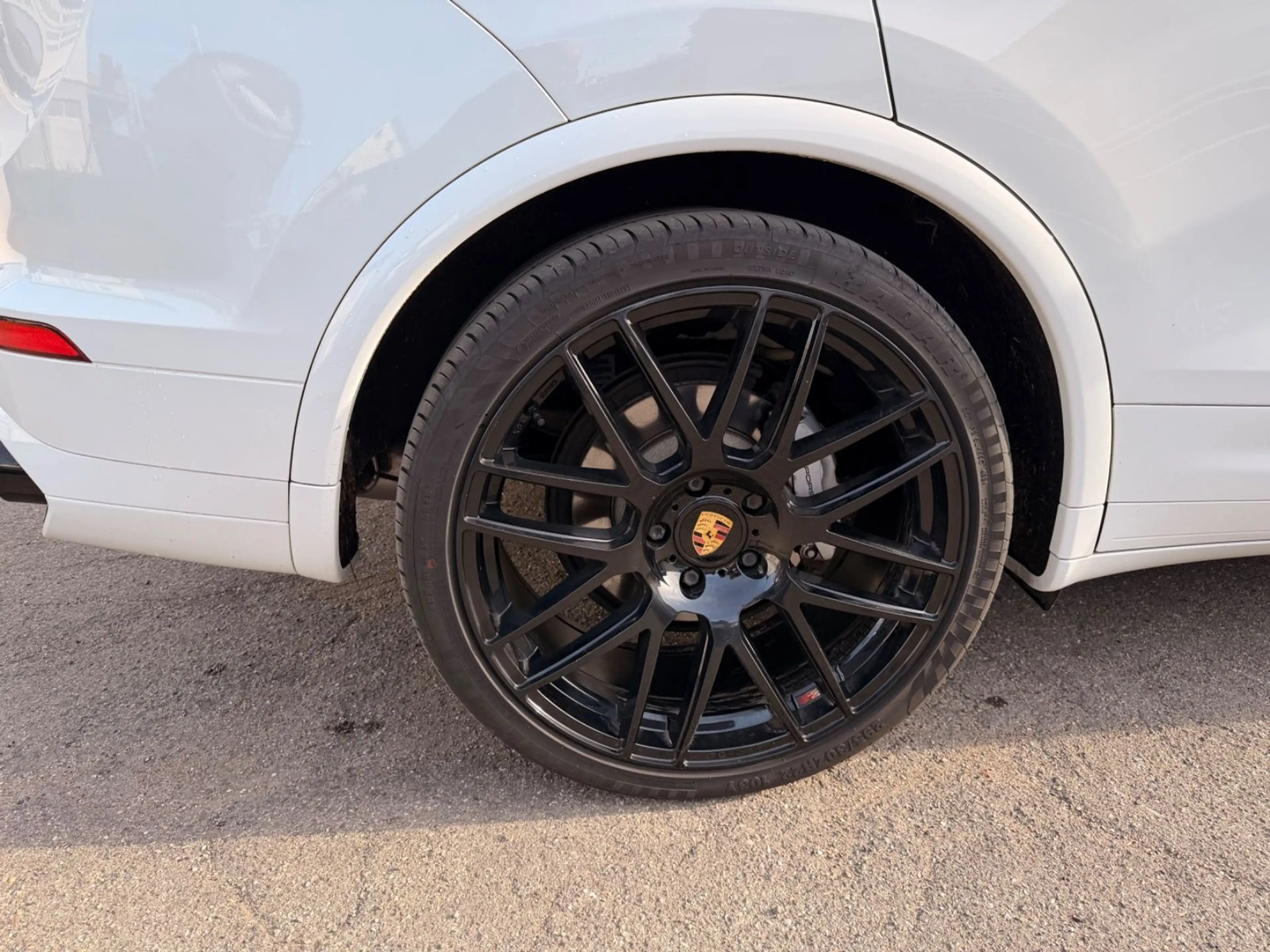 Porsche Cayenne S Diesel Black Leder Pano Soft-Close — photo 7