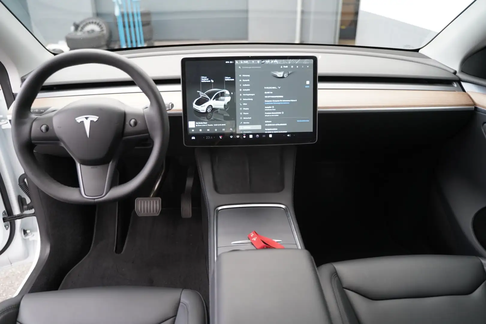 Tesla Model Y Standard Range RWD *AHK*Matrix-LED* Wit - 2