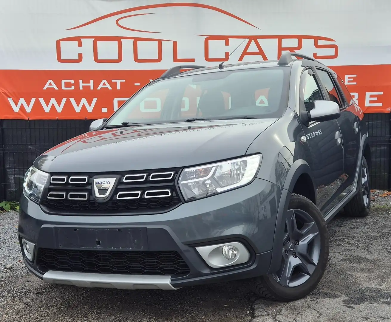 Dacia Logan MCV Stepway 0.9 TCe - EU6 - GARANTIE 1AN - Gris - 1