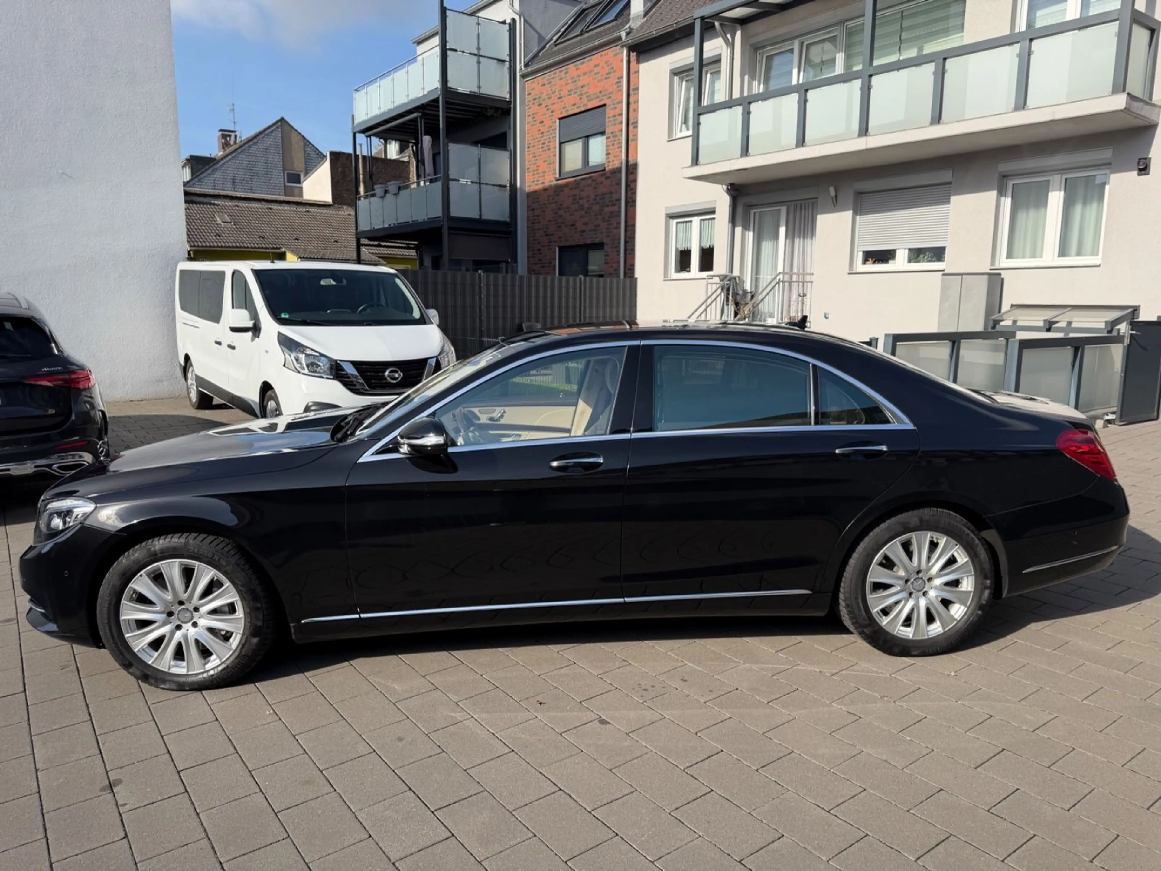 Mercedes-Benz S 500 4Matic L*Chauffeur-Paket*Airmatic*STHZ*Dis — photo 7