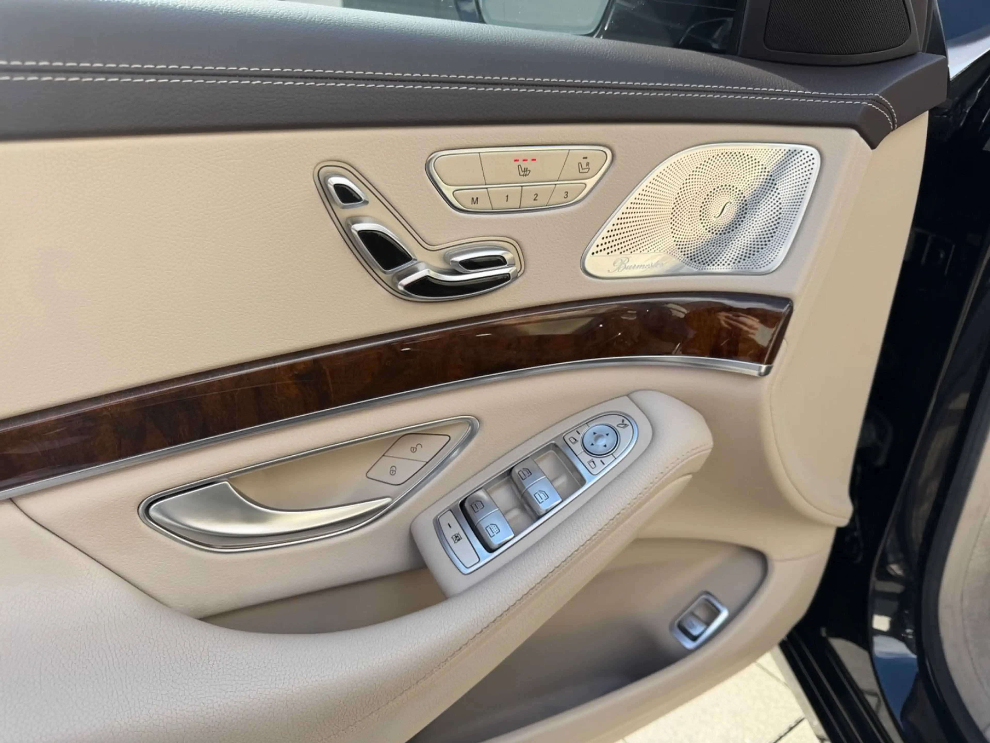 Mercedes-Benz S 500 4Matic L*Chauffeur-Paket*Airmatic*STHZ*Dis — photo 13