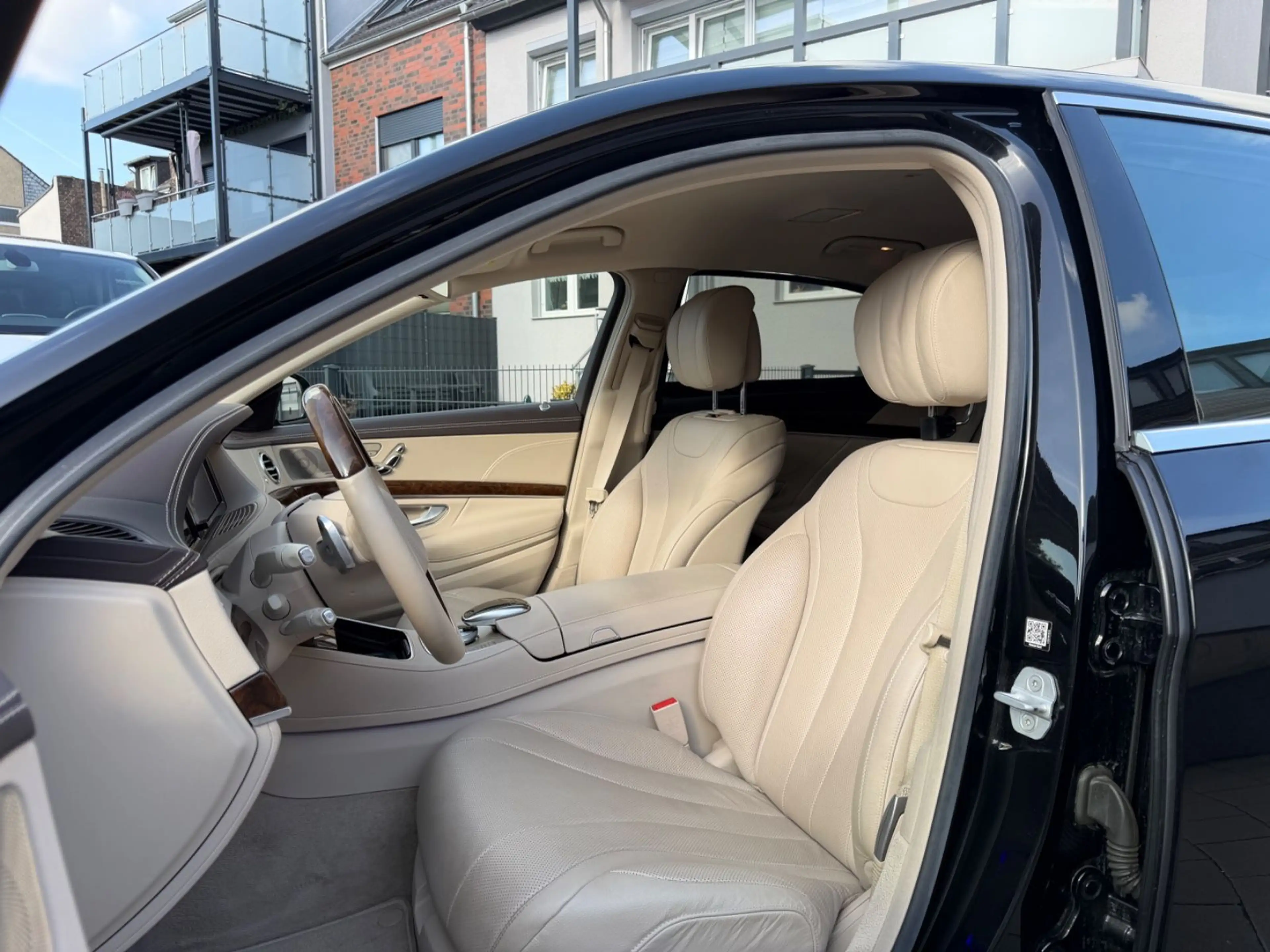 Mercedes-Benz S 500 4Matic L*Chauffeur-Paket*Airmatic*STHZ*Dis — photo 12