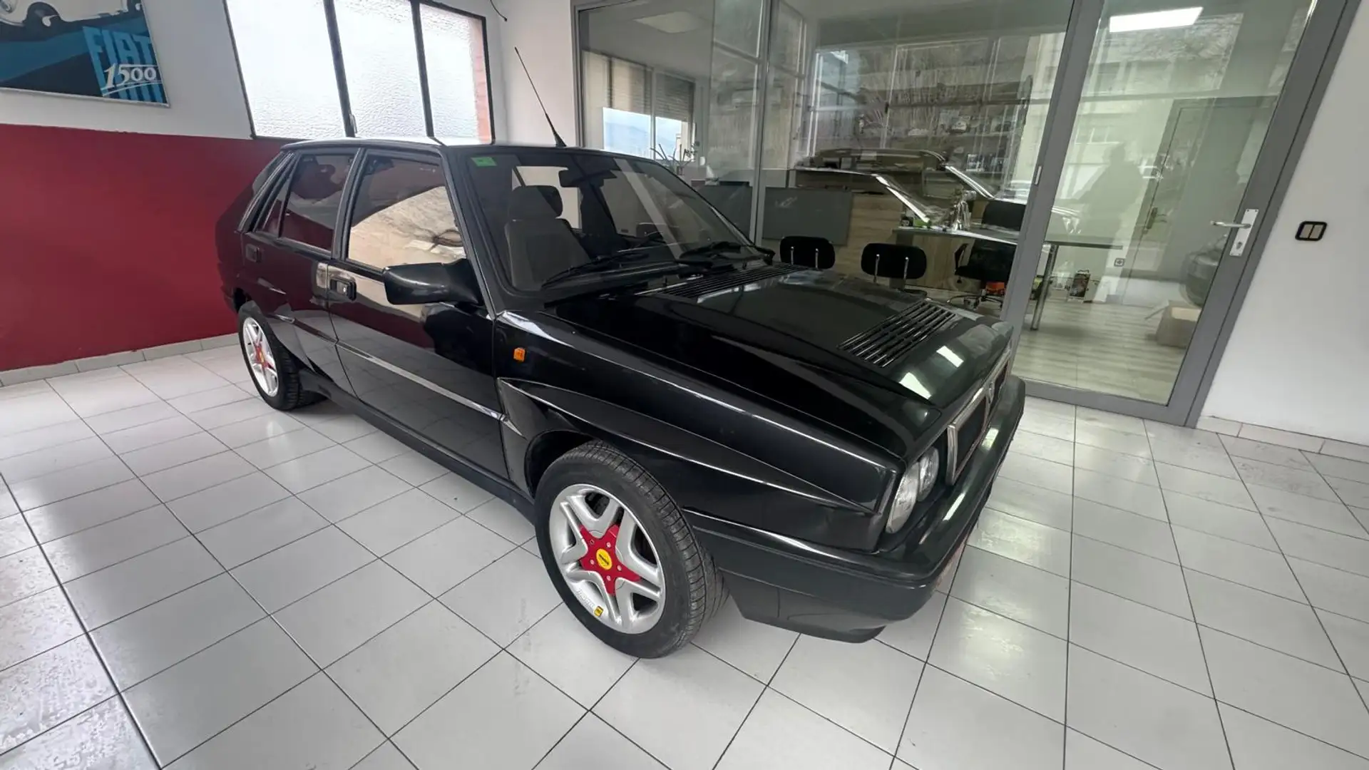 Lancia Delta 2.0 turbo Negro - 1