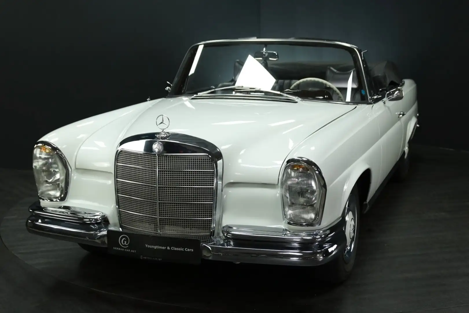 Mercedes-Benz 250 SE Cabrio White - 1