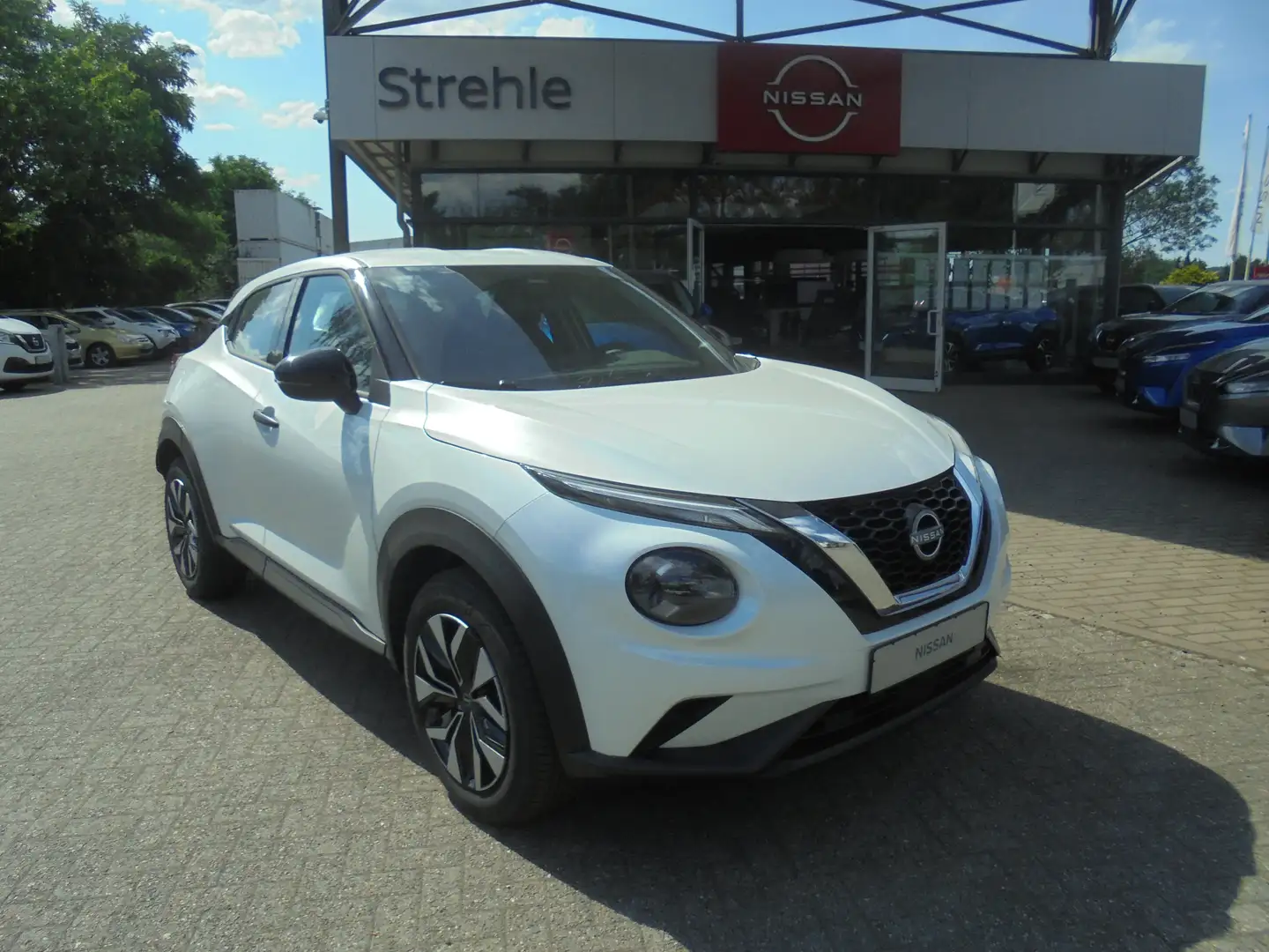 Nissan Juke 1.0 DIG-T Acenta DCT Komfort White - 2