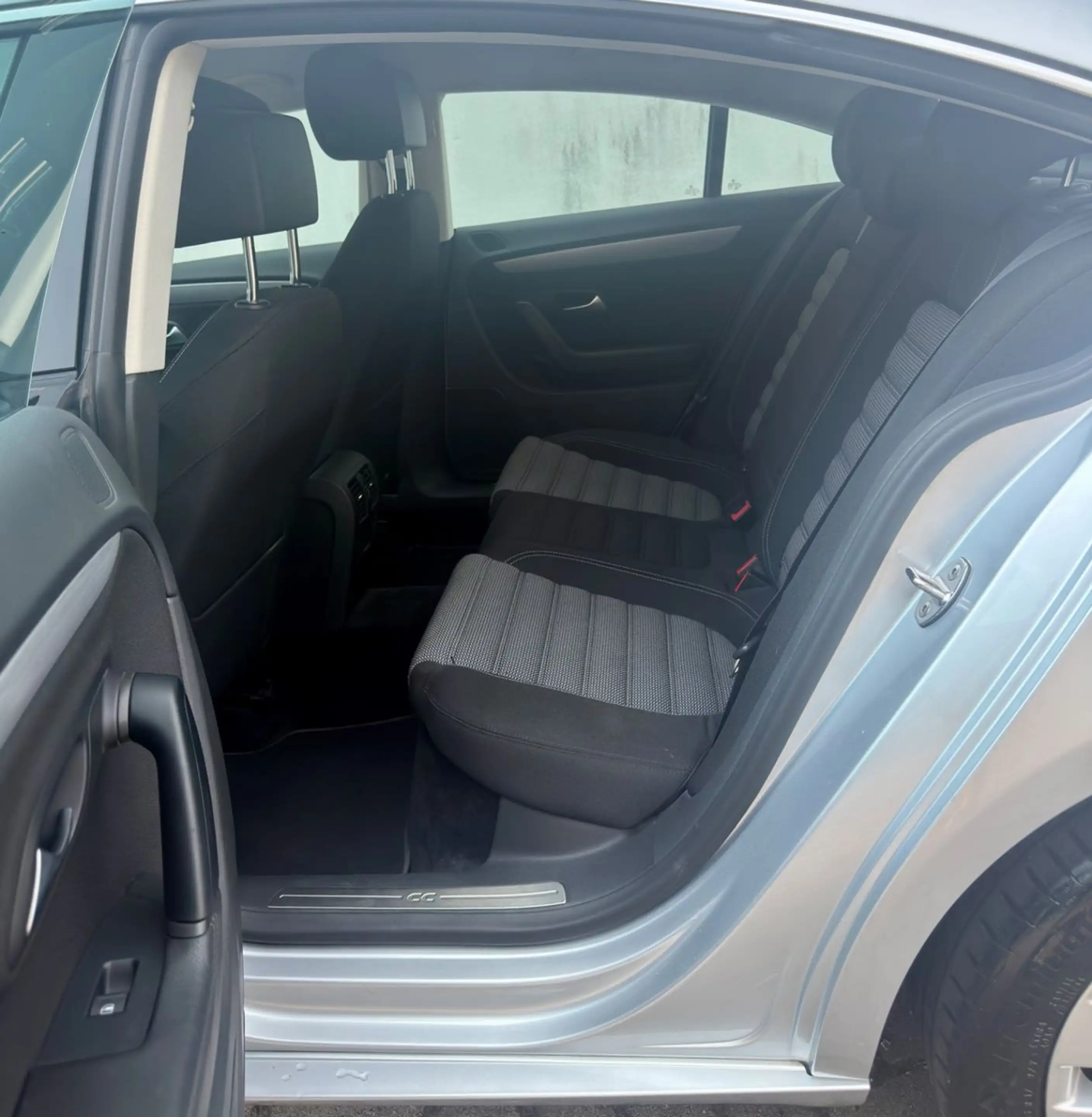 Volkswagen CC 1,4 BMT Klima GPS-Navi eFH AHK ALU XENON — photo 5