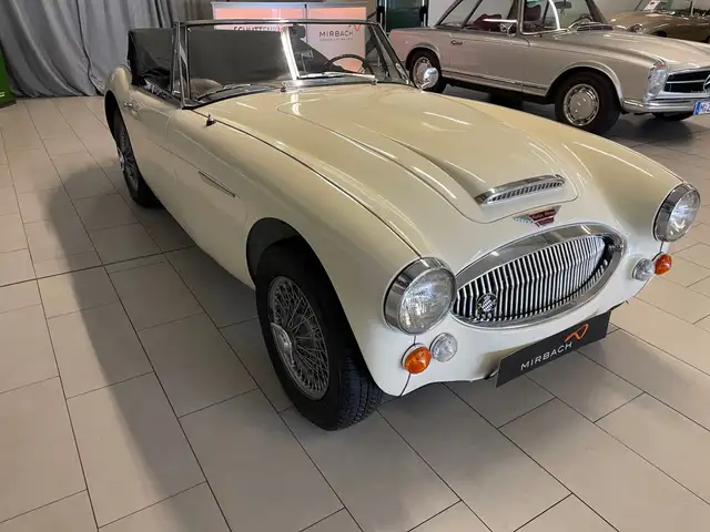 Austin Healey view 6