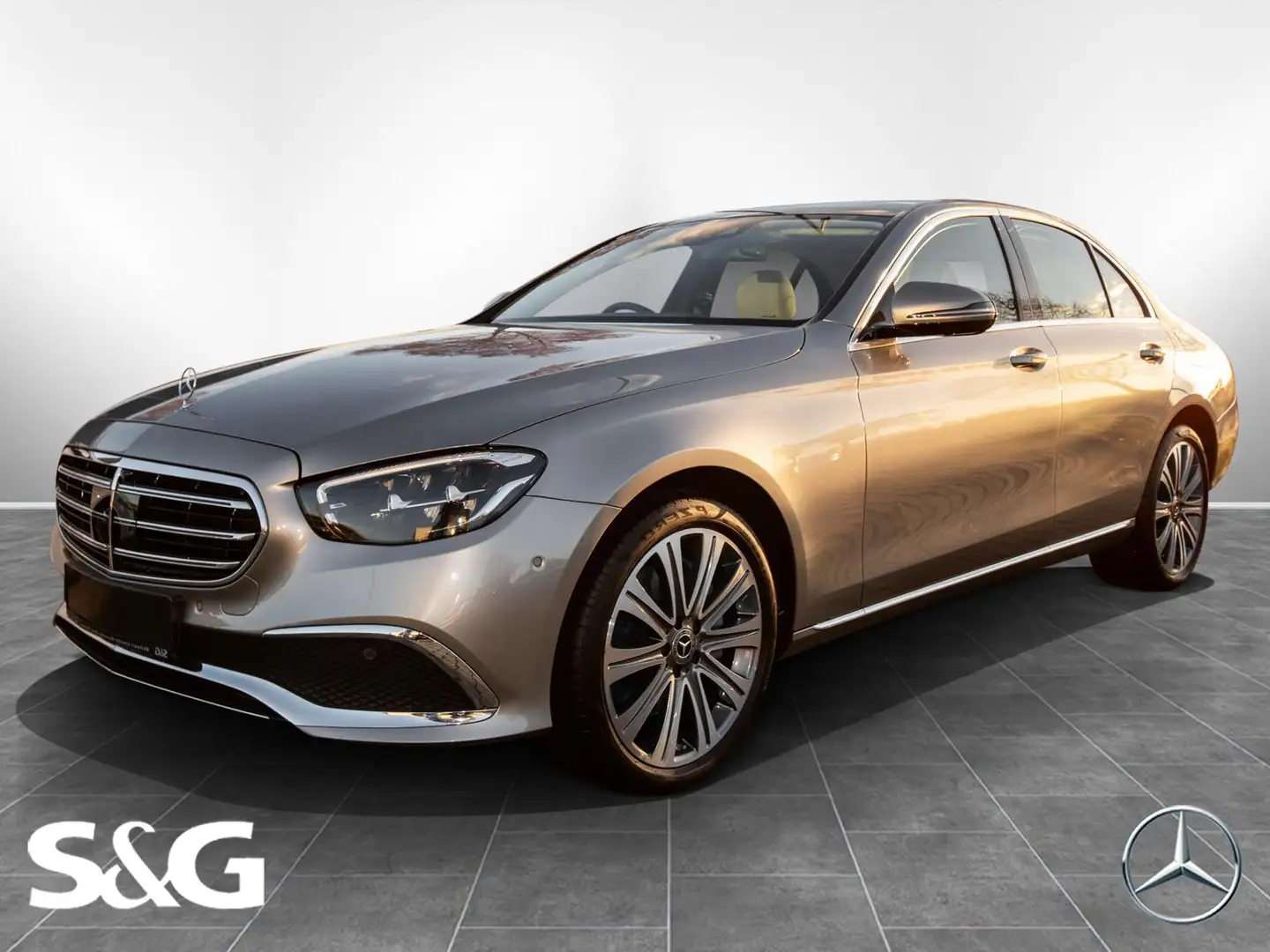 Mercedes-Benz E 300 de 4M Limousine EXCLUSIVE Argent - 1